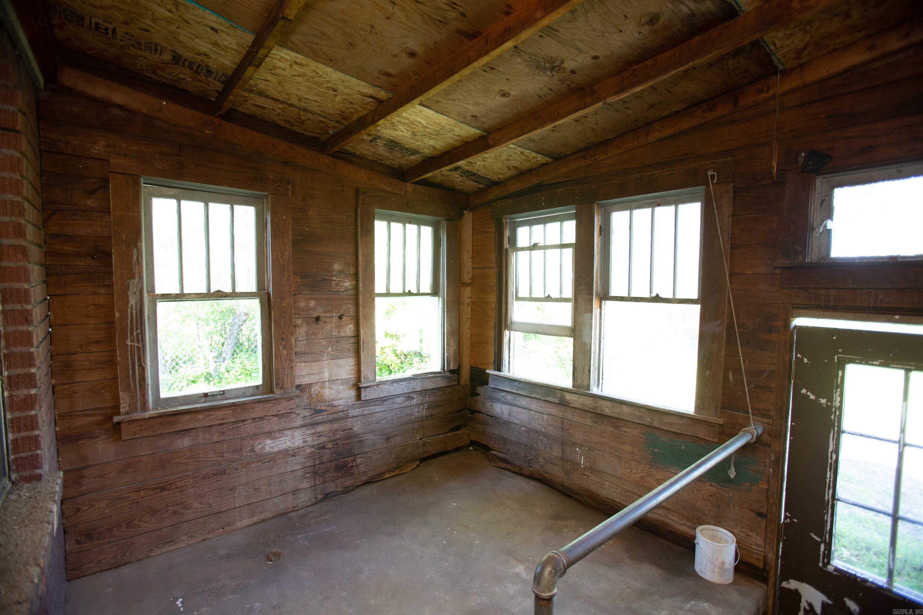 2123 Bragg  Little Rock, AR