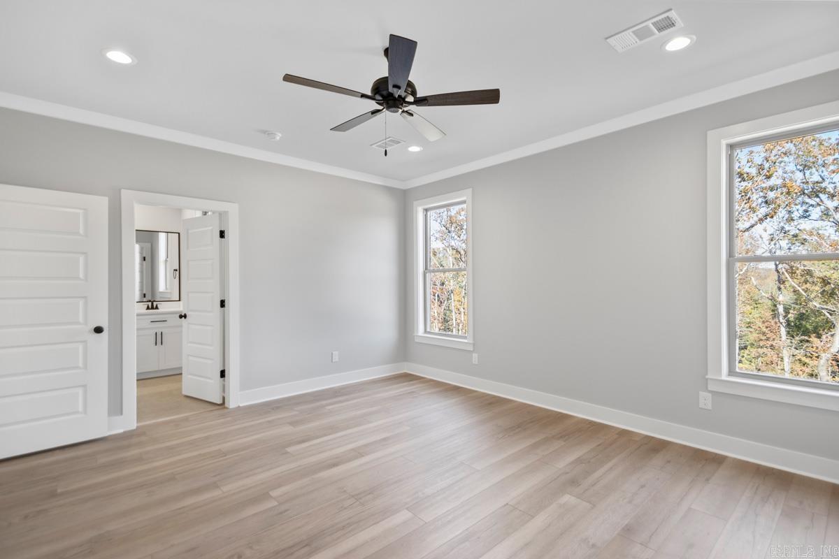 564 Valley Oak  Sherwood, AR