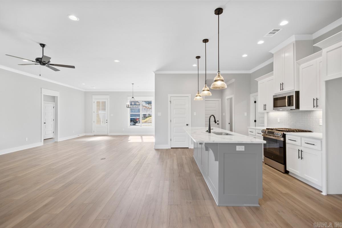 564 Valley Oak  Sherwood, AR