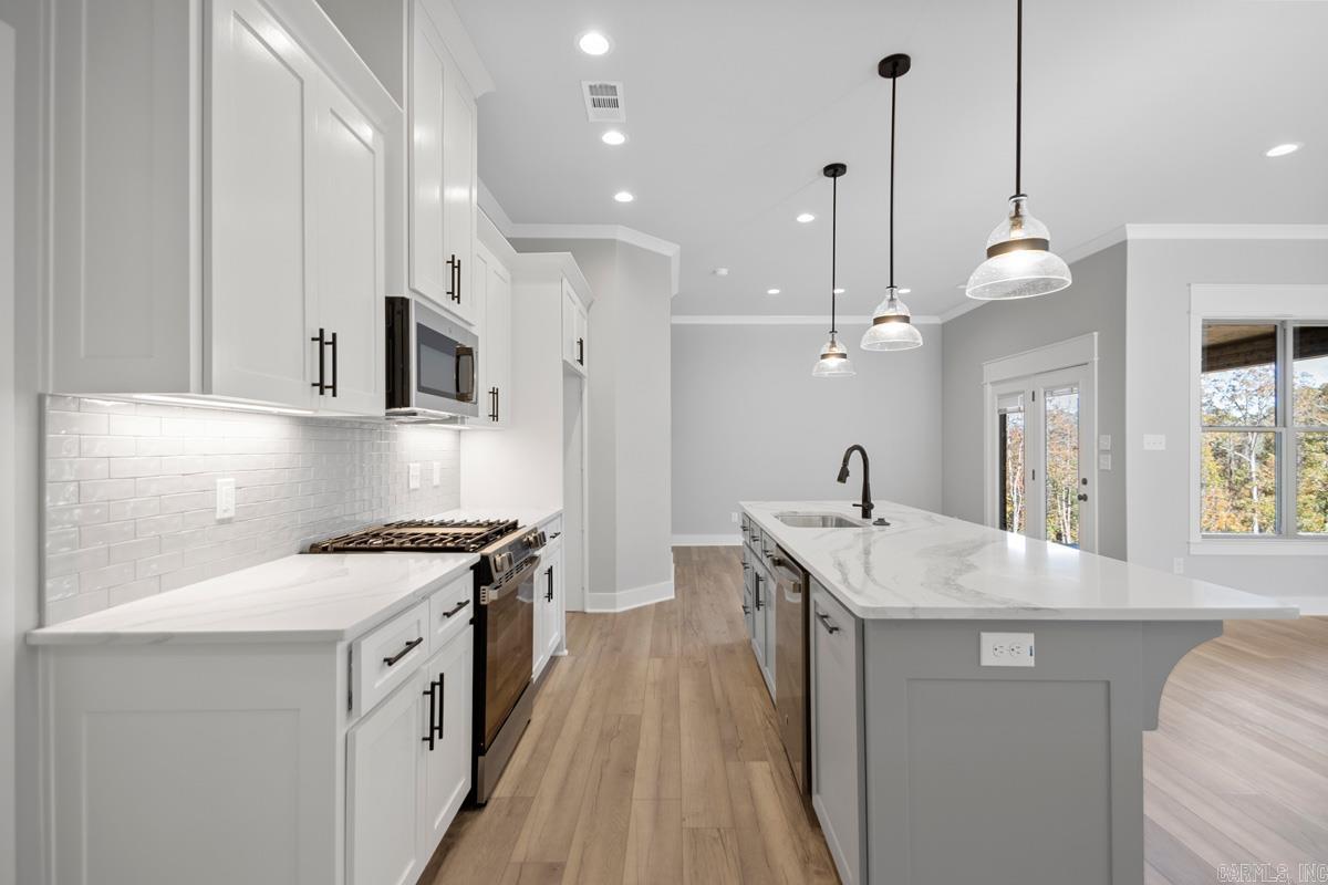 564 Valley Oak  Sherwood, AR