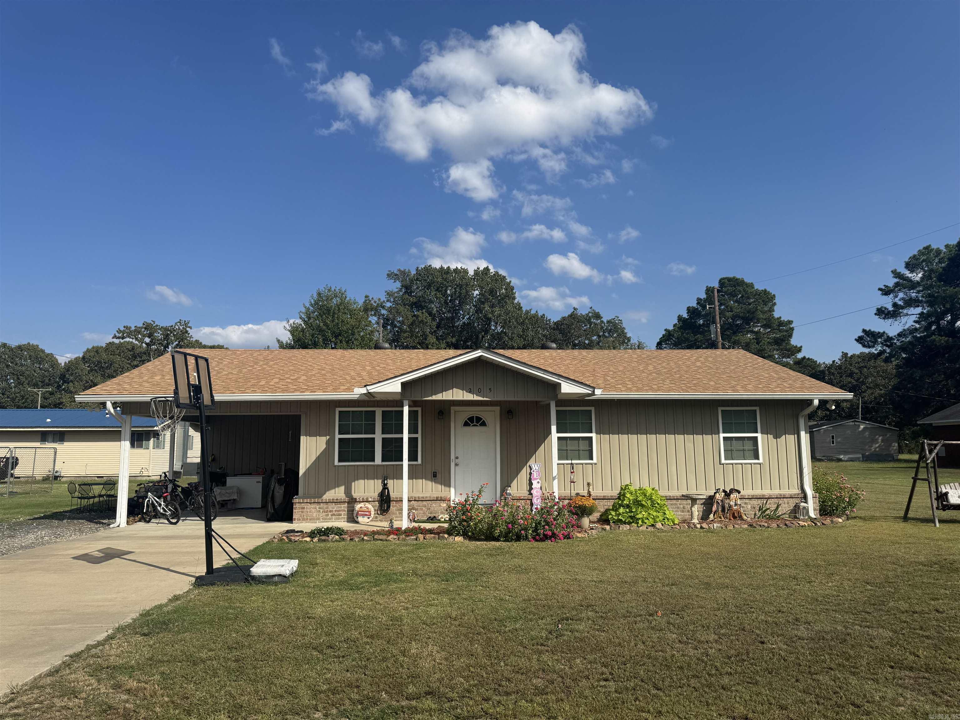 205 S Grove  Hazen, AR