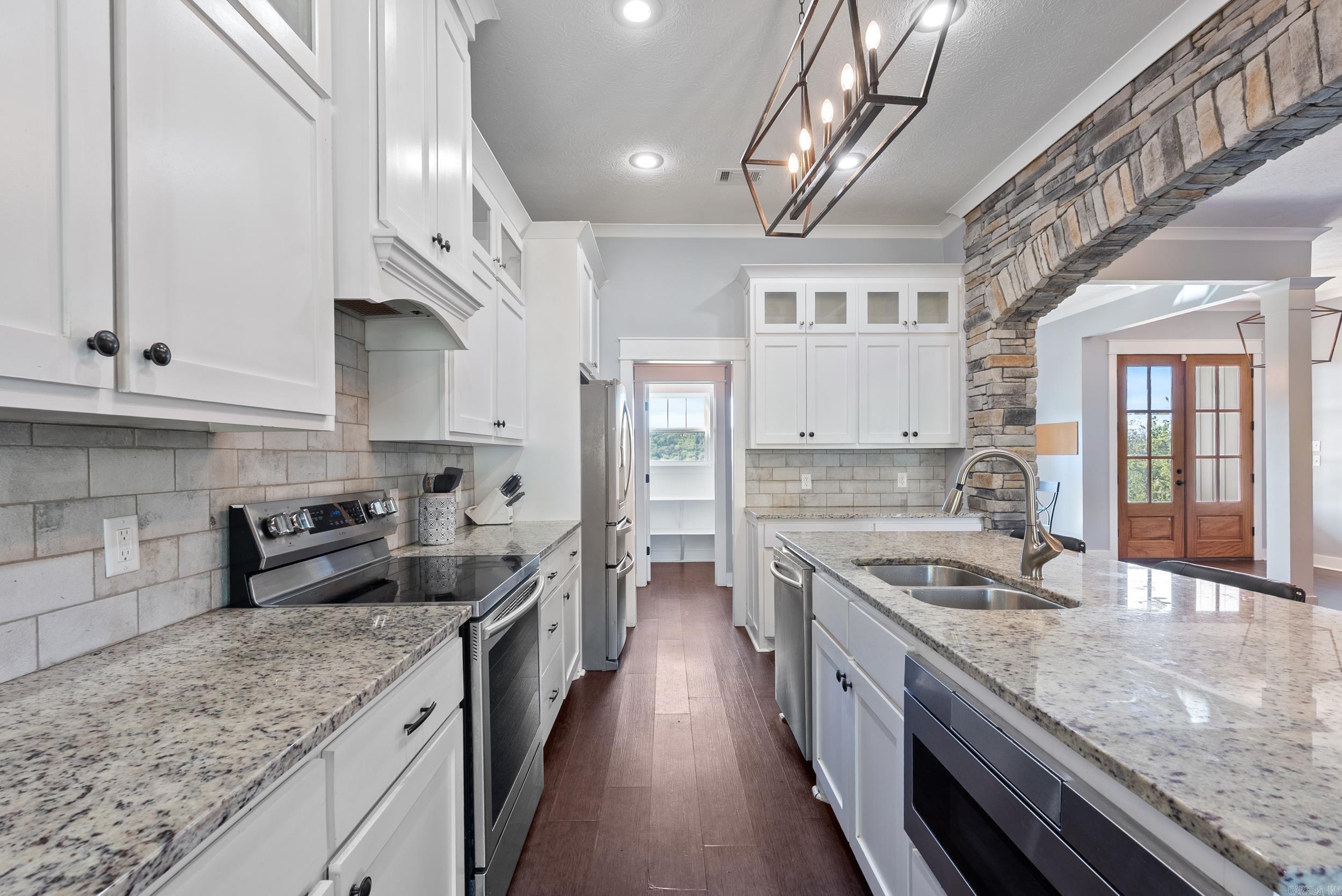 9 Castlepines  Greenbrier, AR