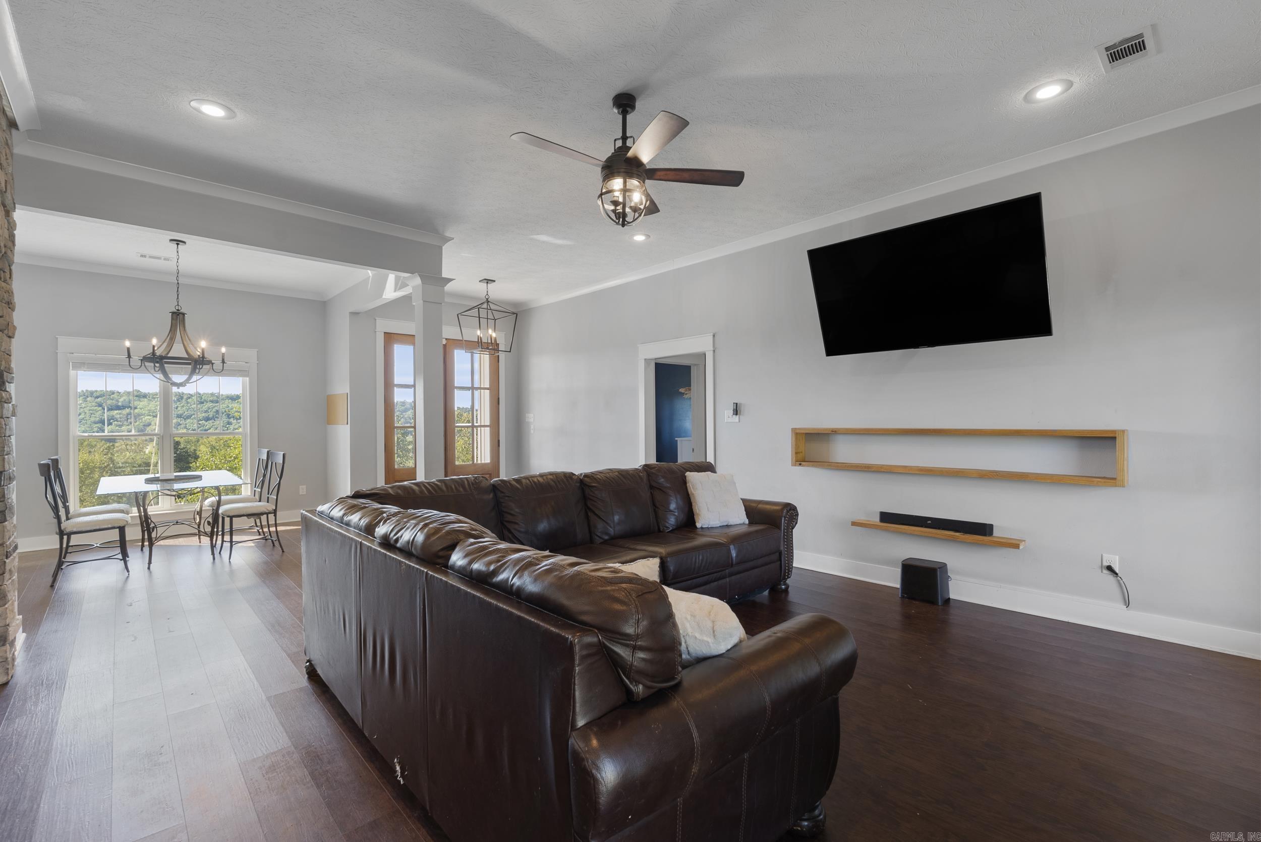 9 Castlepines  Greenbrier, AR