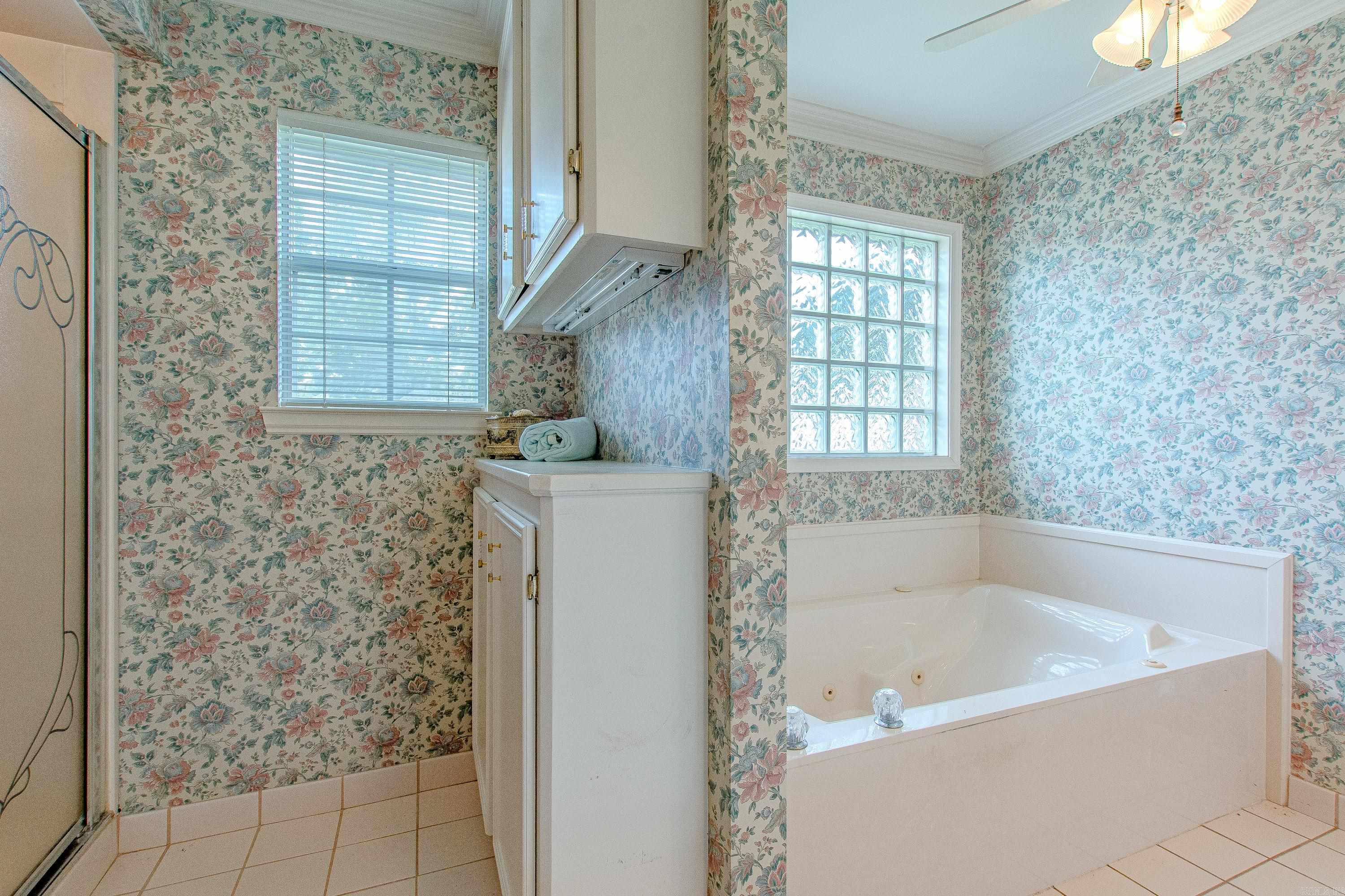4521 Old Oak Dr  Little Rock, AR