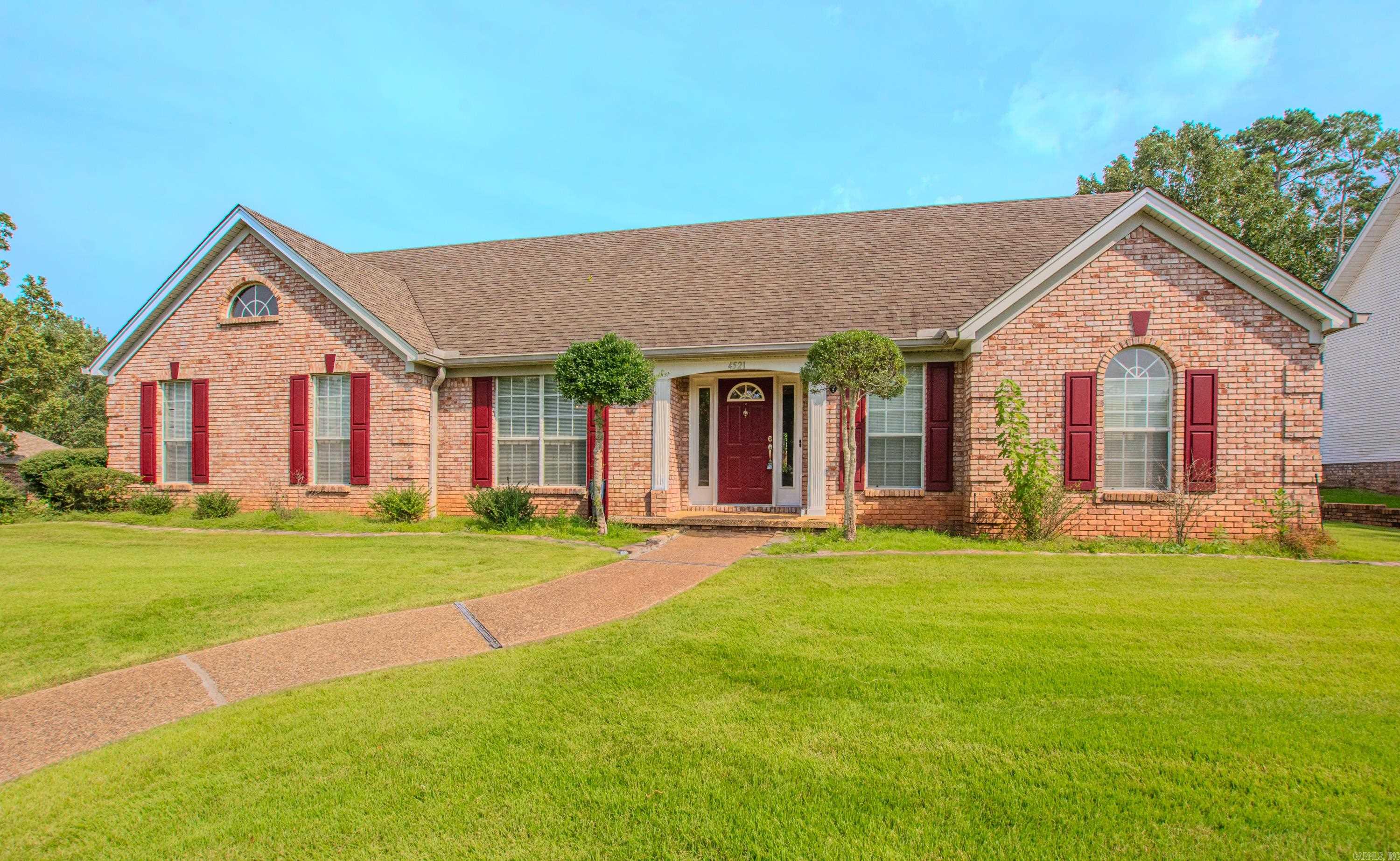 4521 Old Oak Dr  Little Rock, AR