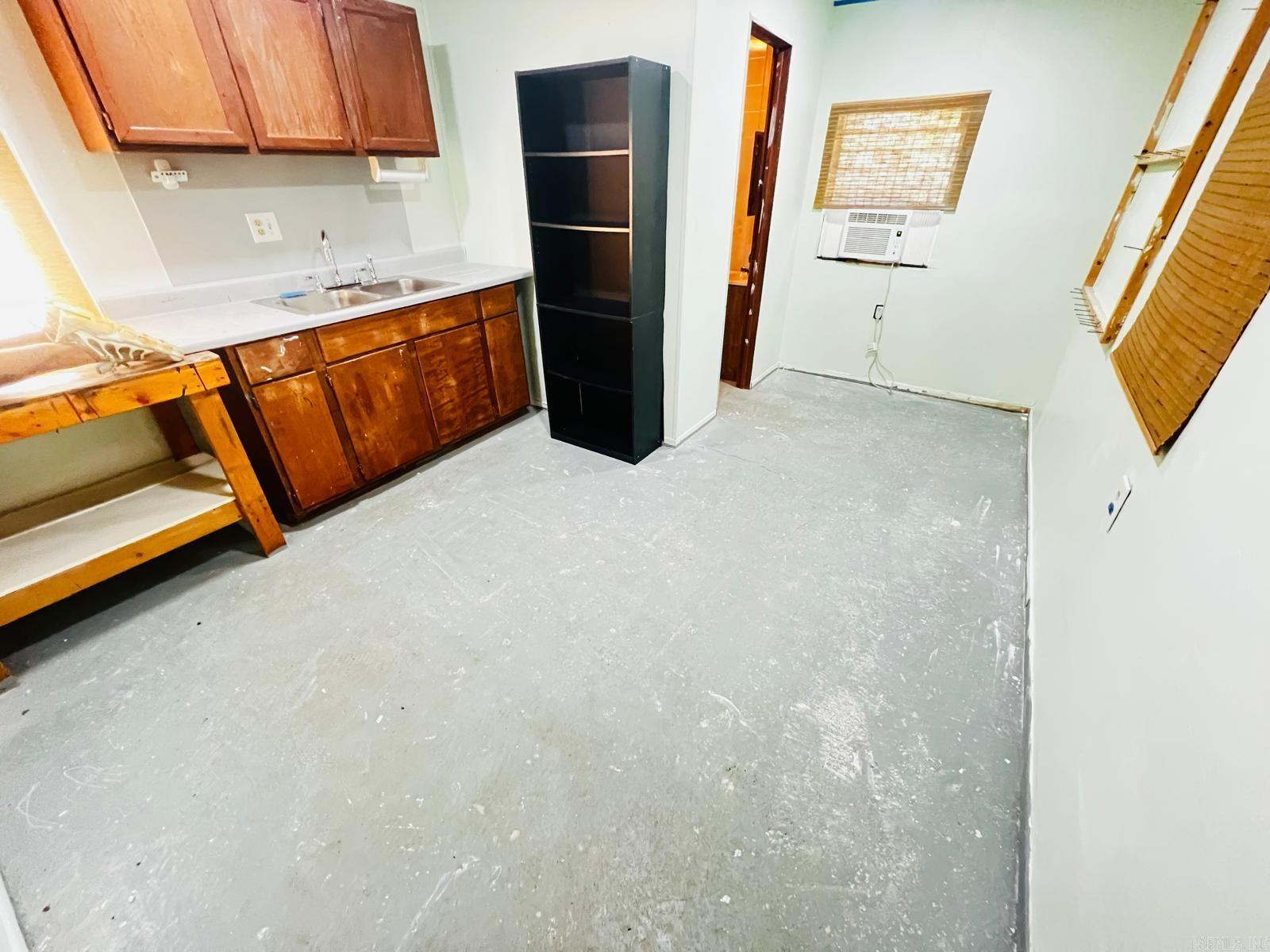 8109 Oakridge  Sherwood, AR