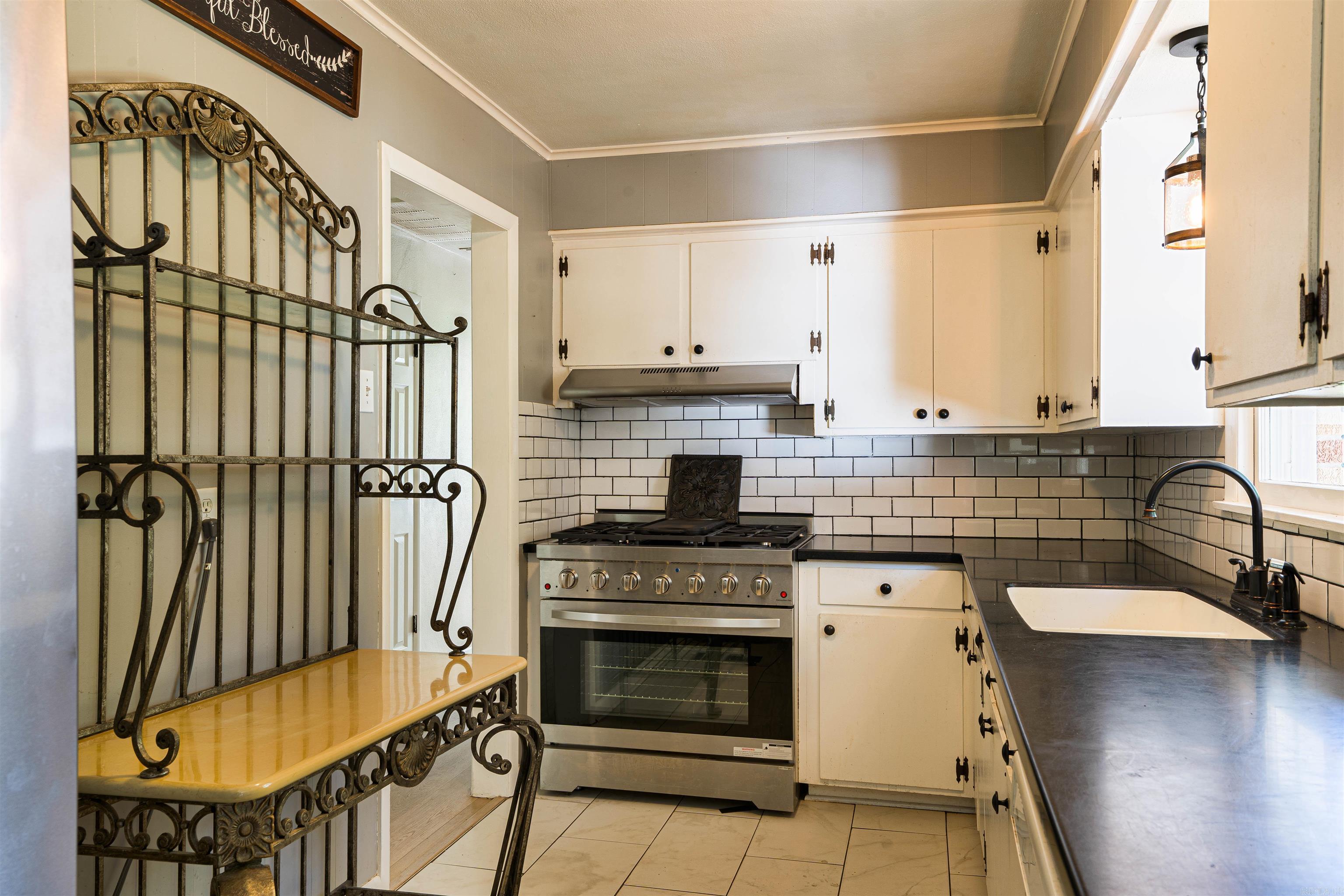8109 Oakridge  Sherwood, AR