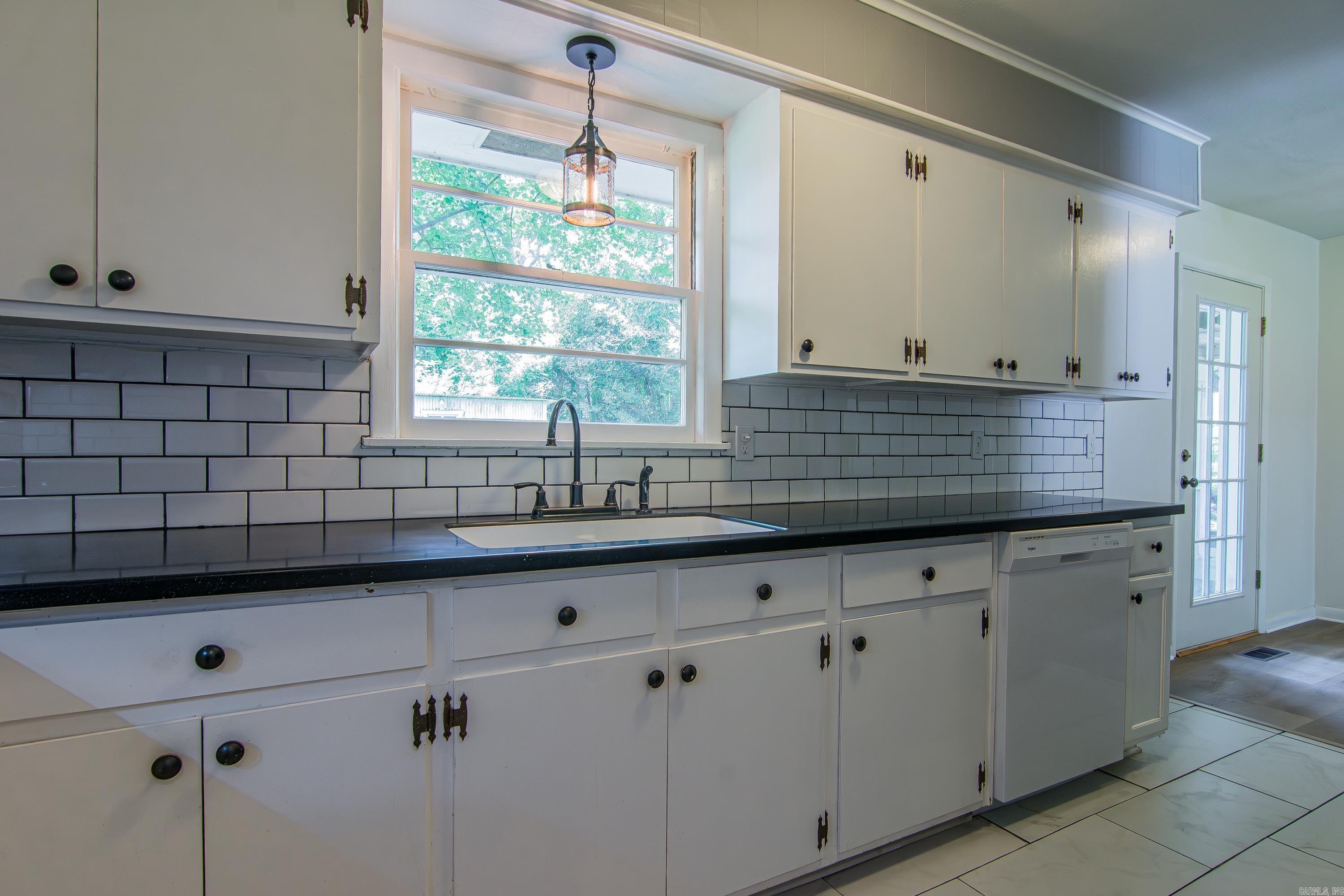 8109 Oakridge  Sherwood, AR