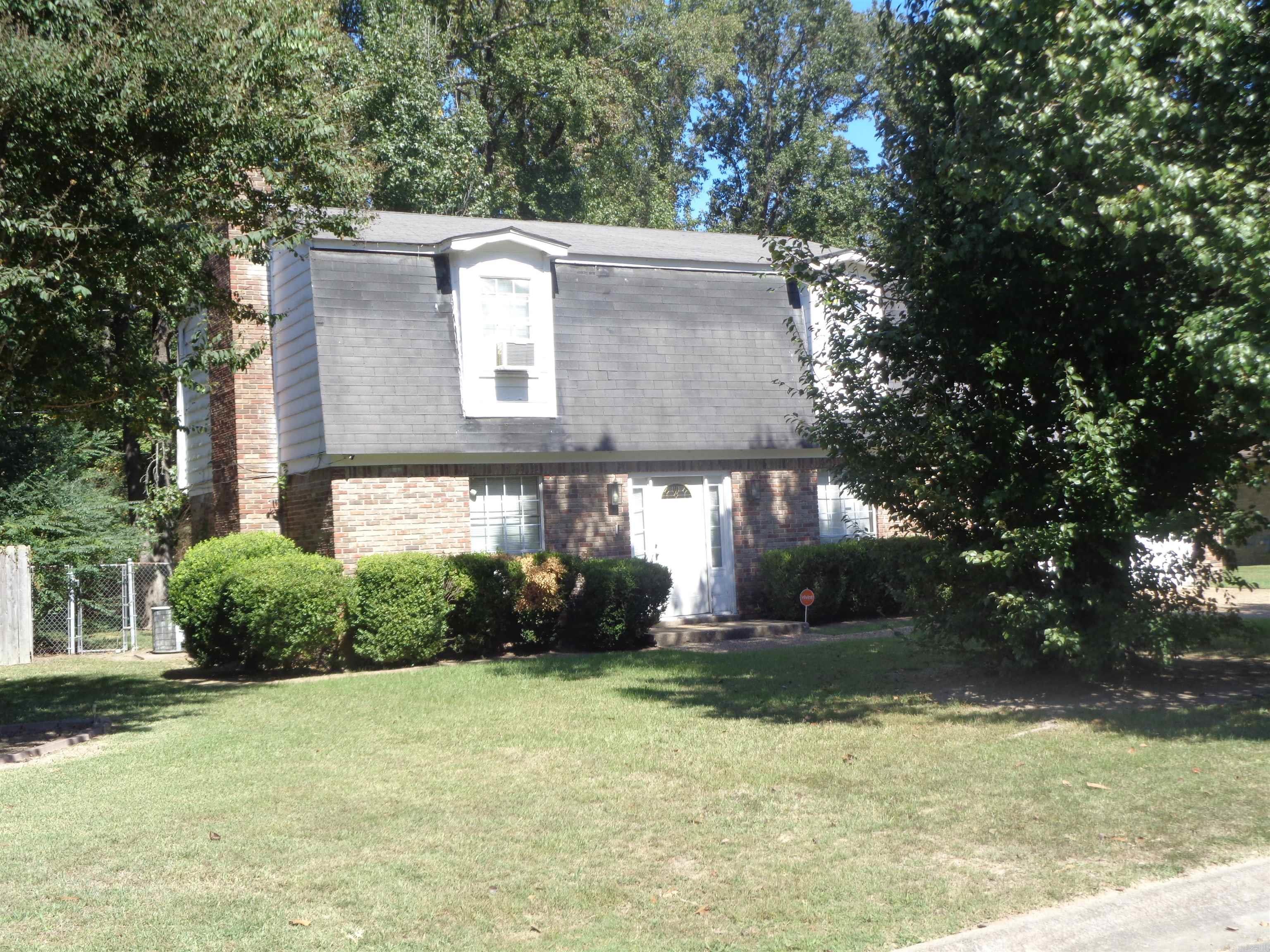 3 Renee  Little Rock, AR