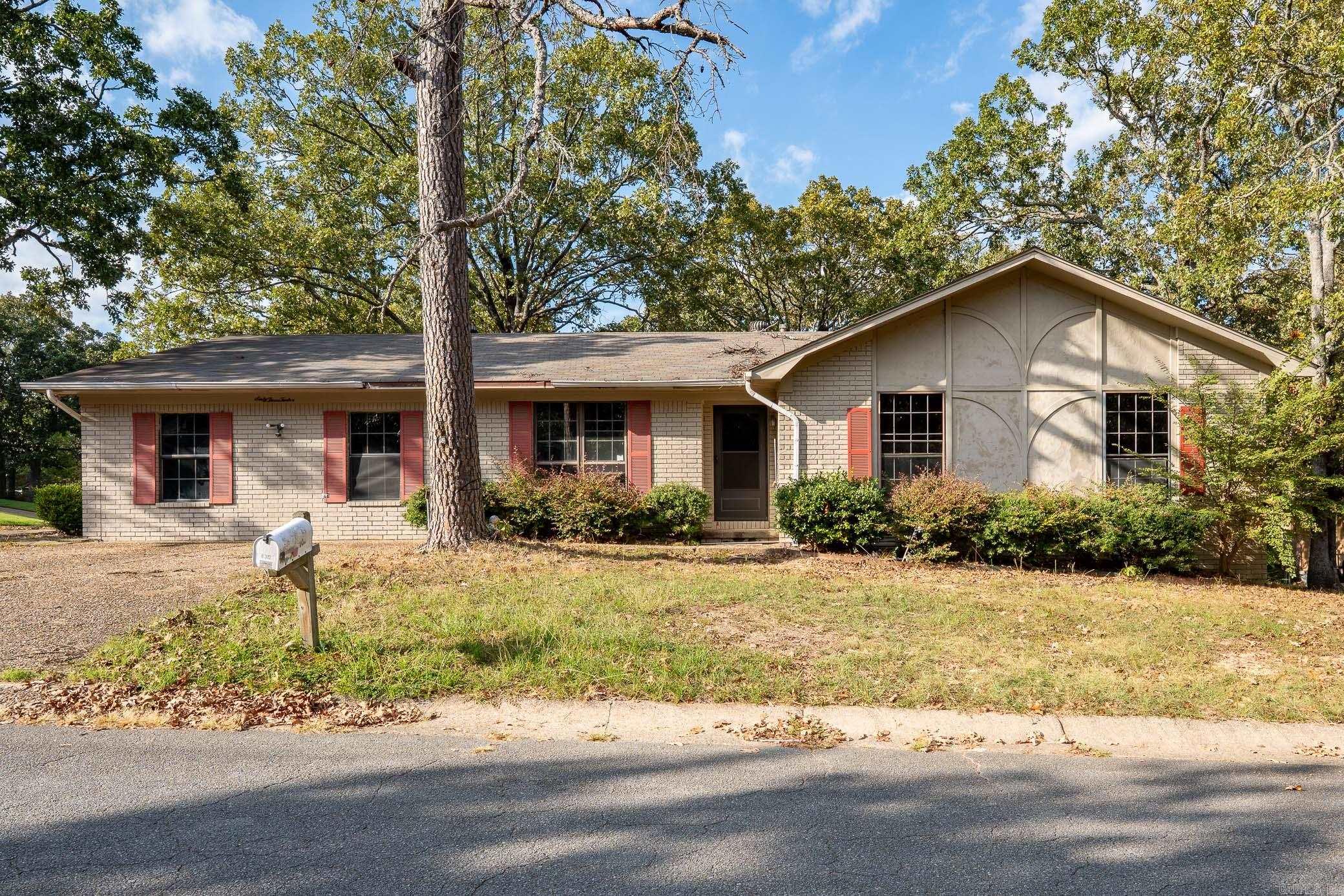 6312 Rolling Hills Dr  North Little Rock, AR