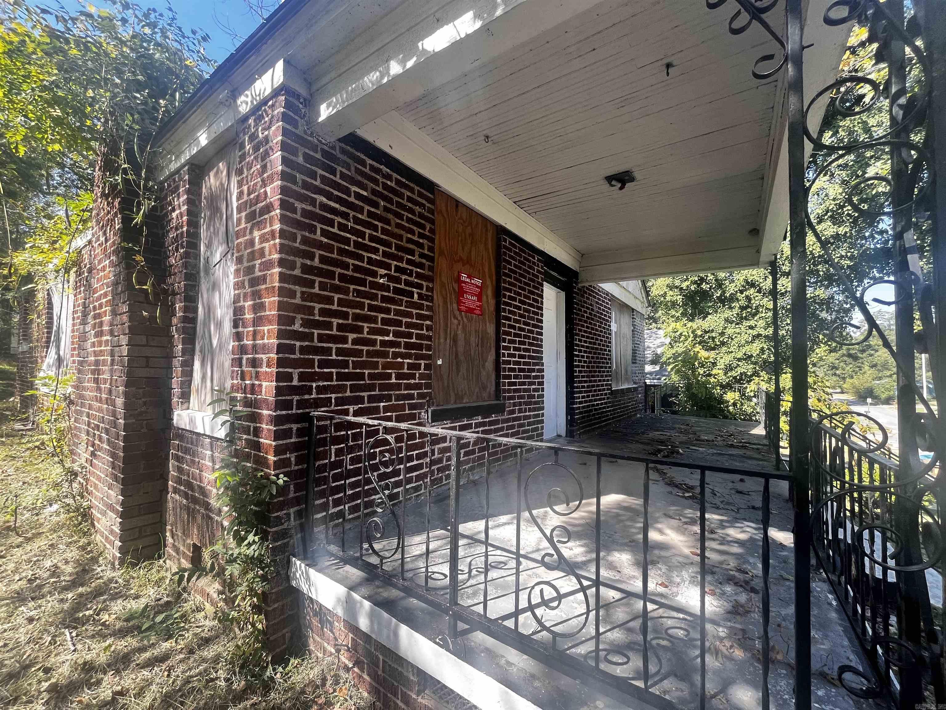 1806 Johnson  Little Rock, AR