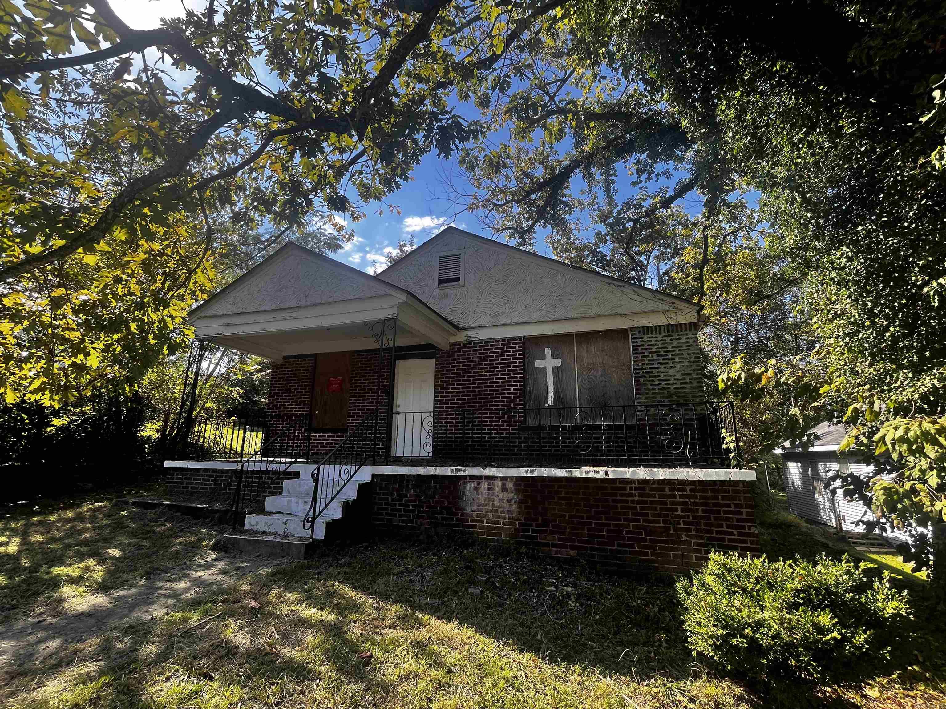 1806 Johnson  Little Rock, AR