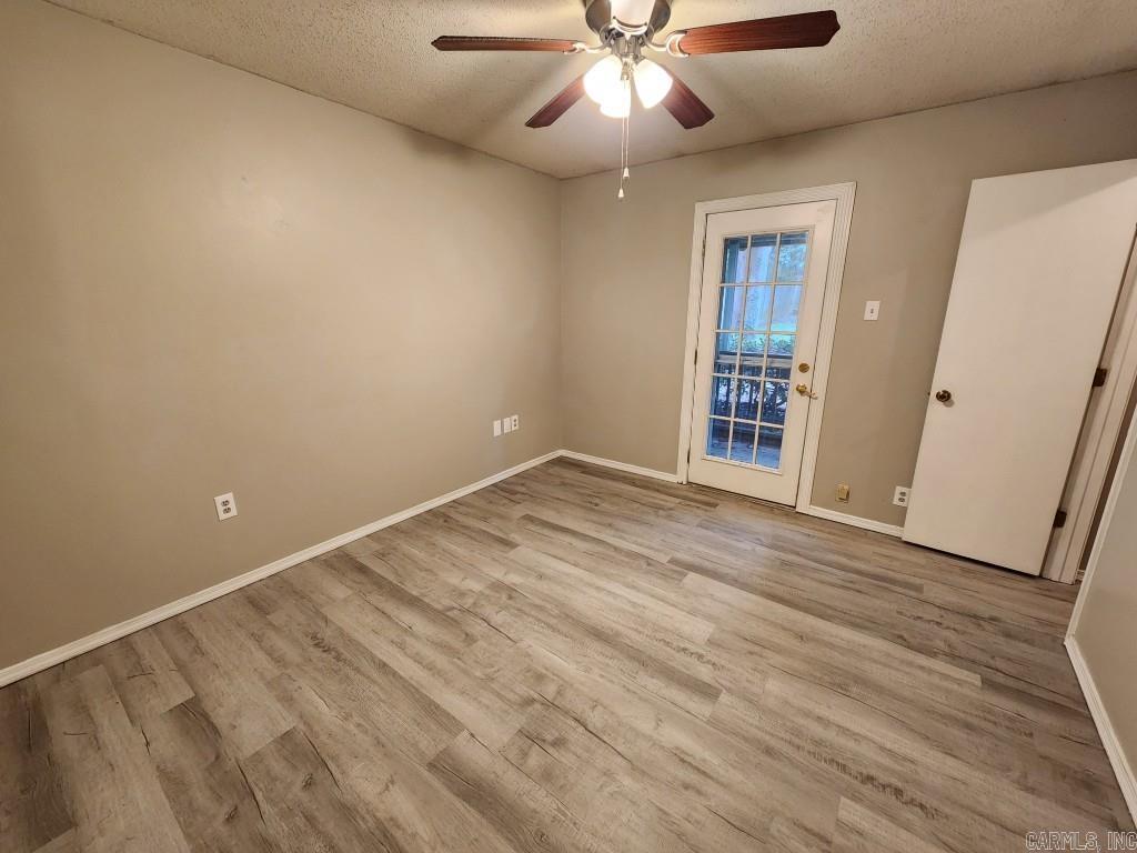 9 Smoking Oaks  Maumelle, AR