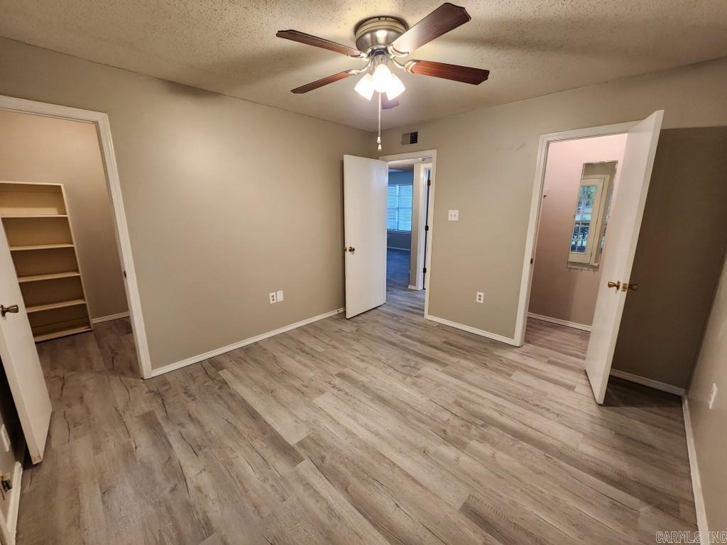 9 Smoking Oaks  Maumelle, AR