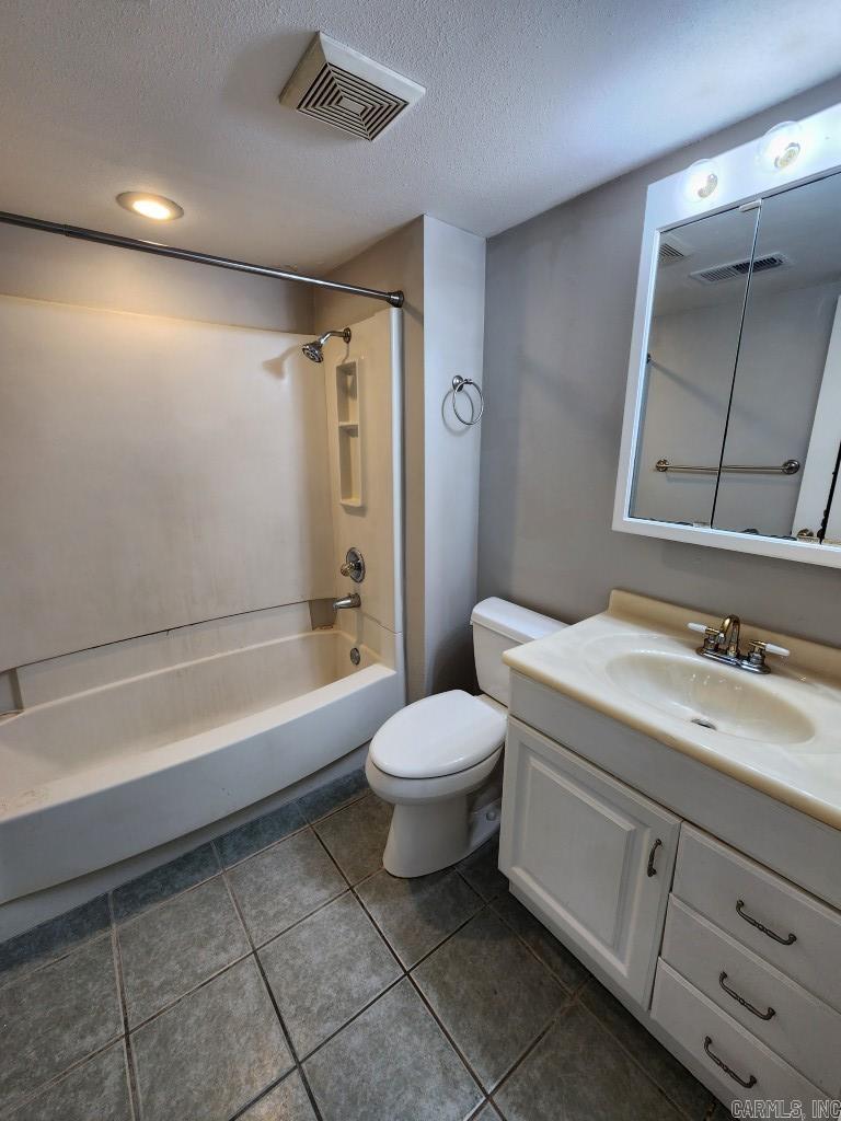 9 Smoking Oaks  Maumelle, AR
