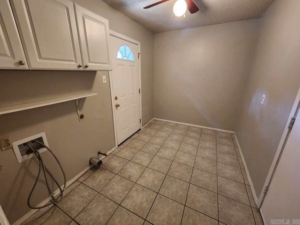 9 Smoking Oaks  Maumelle, AR