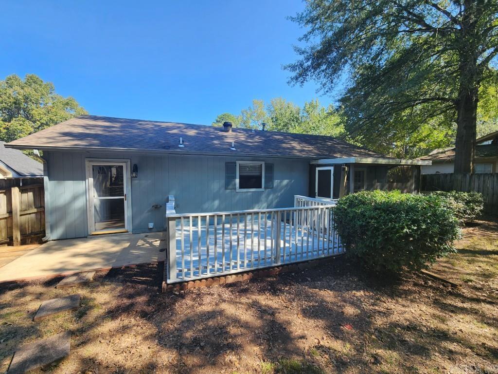 9 Smoking Oaks  Maumelle, AR
