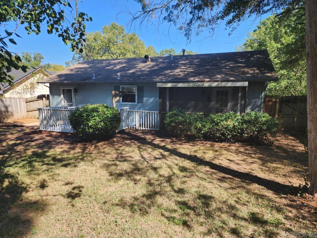 9 Smoking Oaks  Maumelle, AR