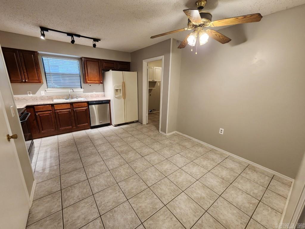 9 Smoking Oaks  Maumelle, AR