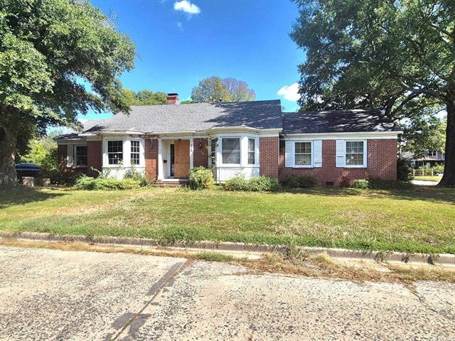 1707 S oak  Pine Bluff, AR