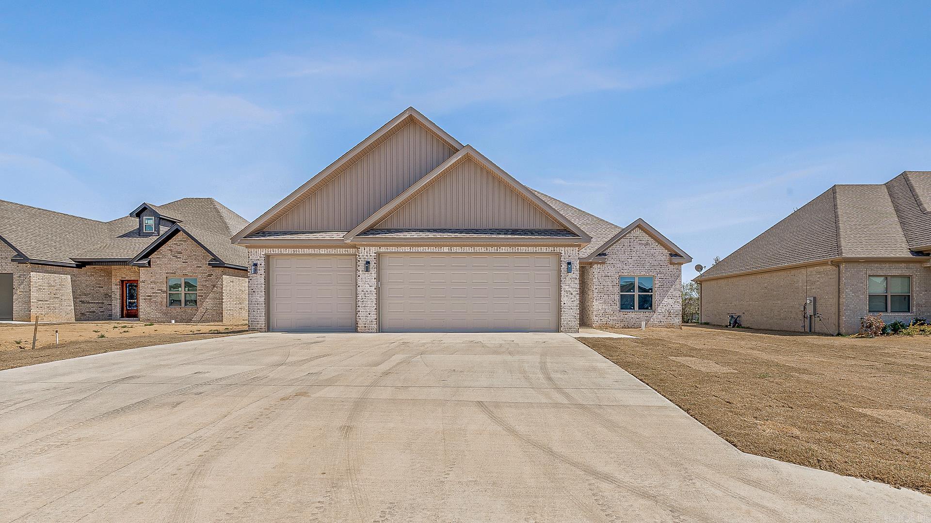 101 Rivercrest Drive