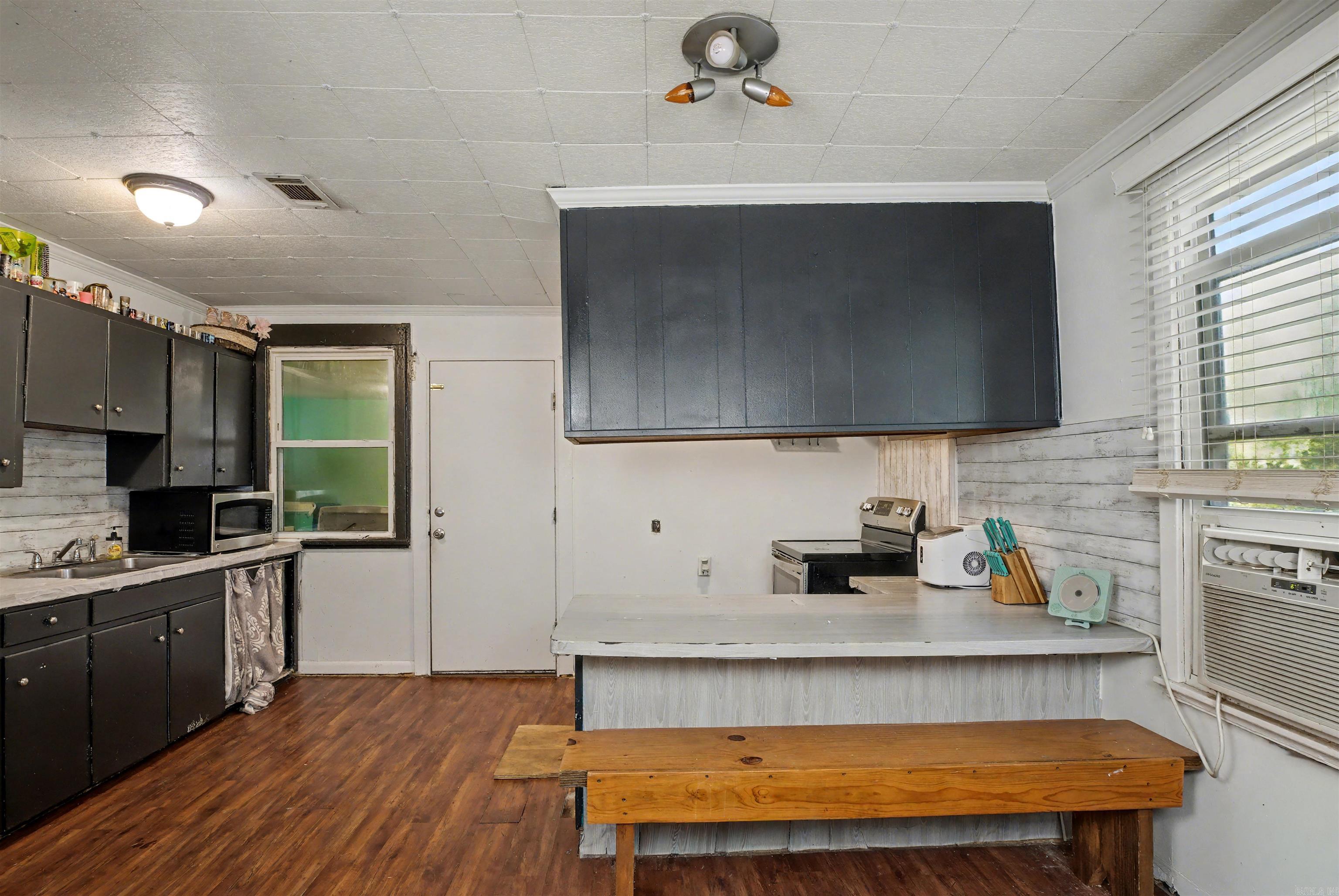 10200 Dollarway  White Hall, AR