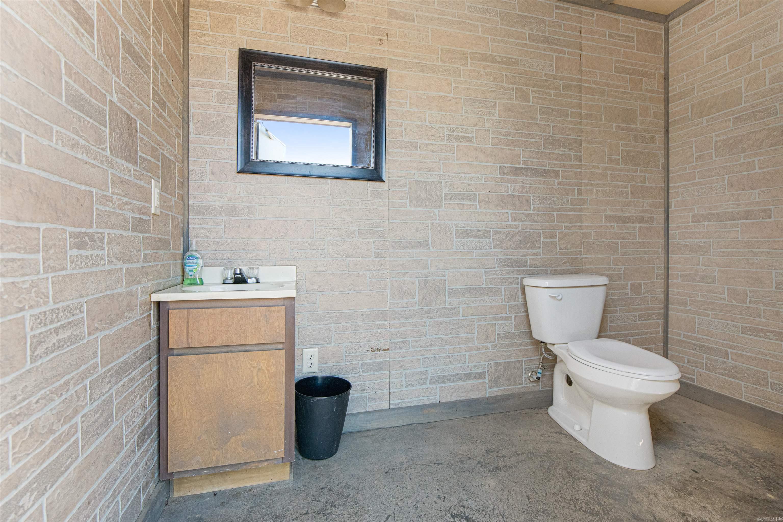 360 HWY 27-N  Story, AR