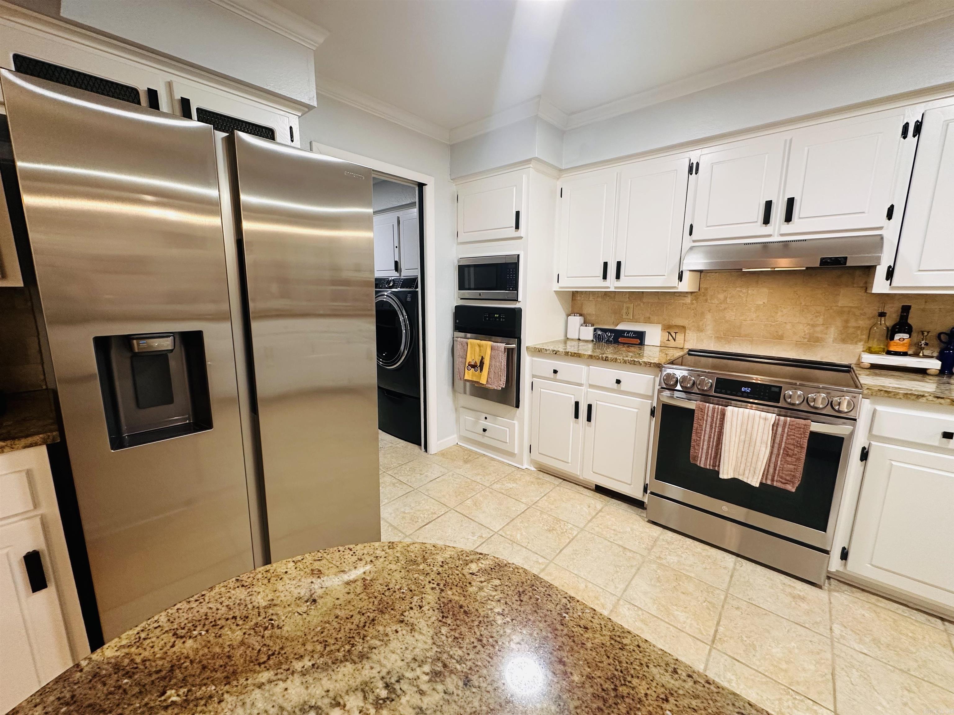 137 N Pine  Mount Ida, AR