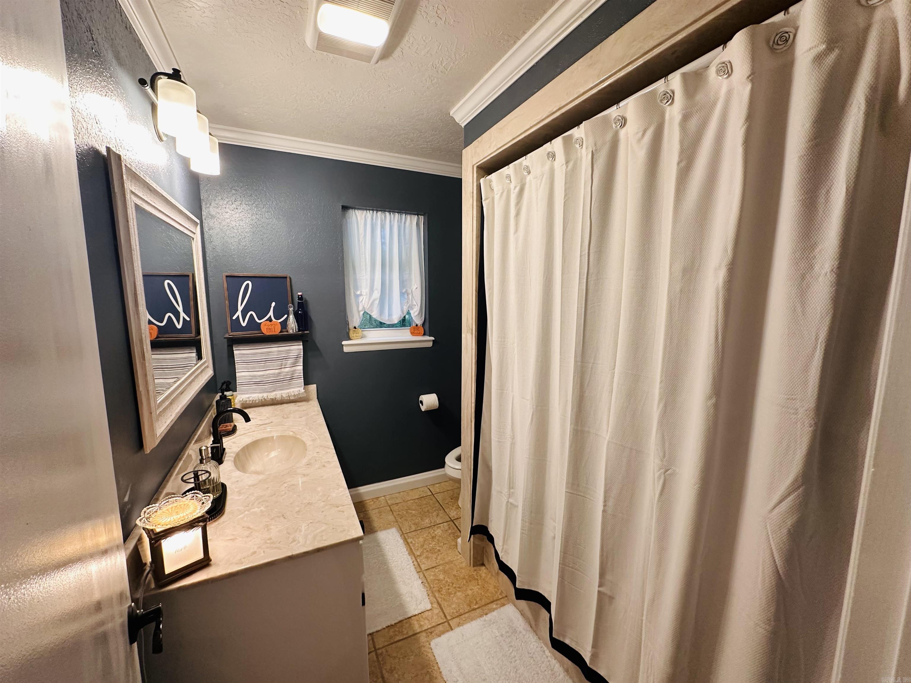 137 N Pine  Mount Ida, AR