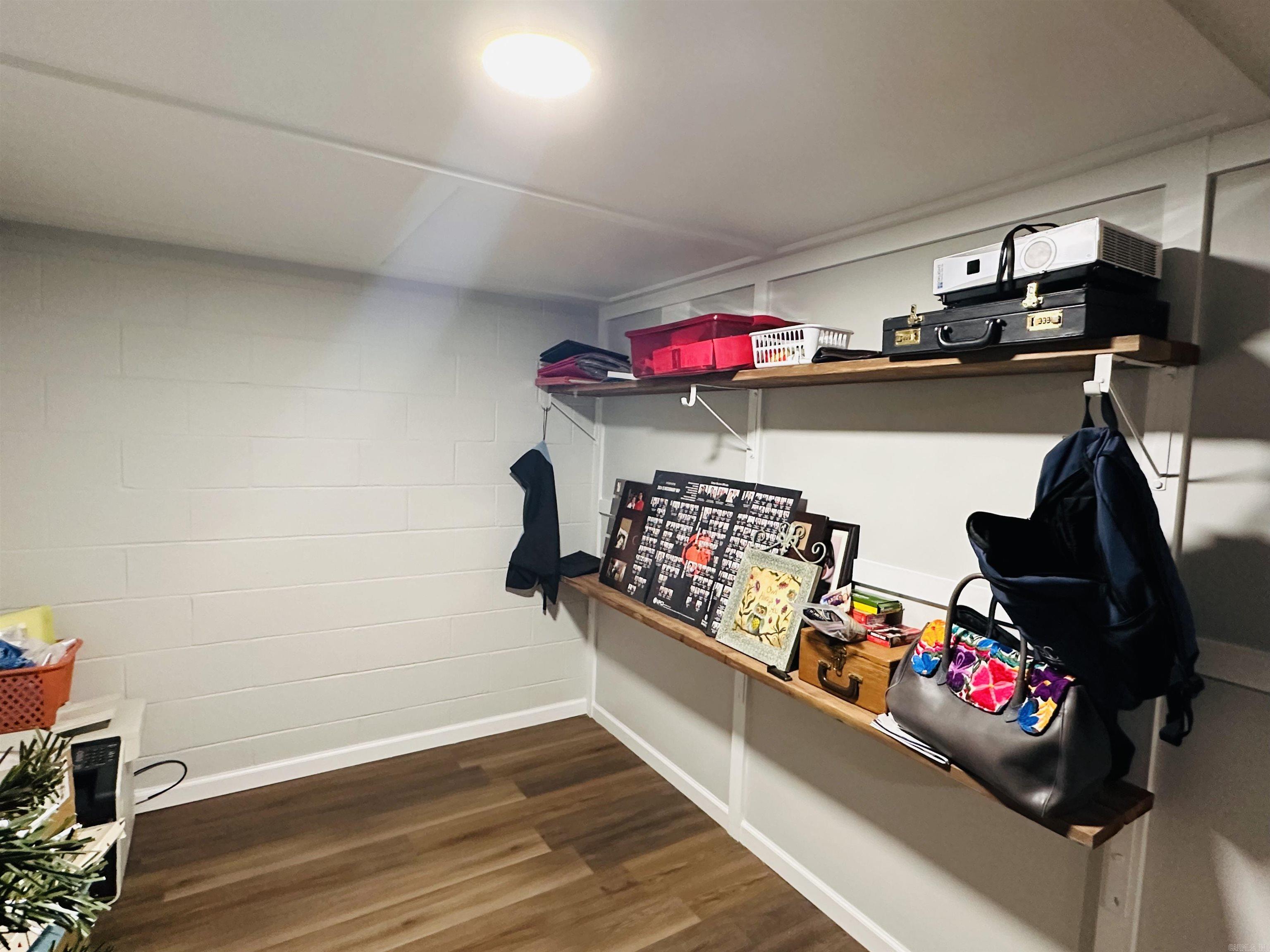 137 N Pine  Mount Ida, AR