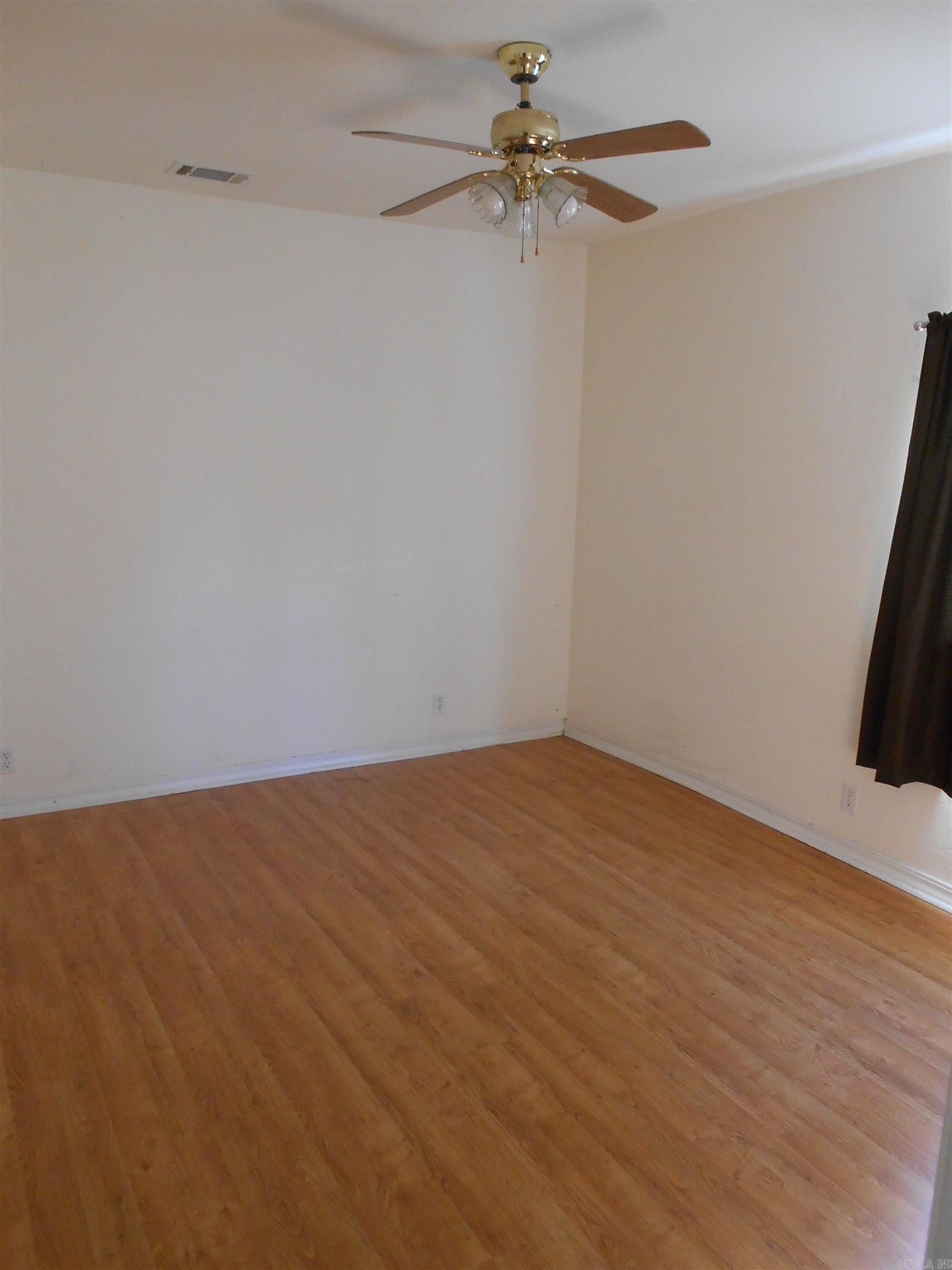 136 Third St 146 Third St Clinton, AR