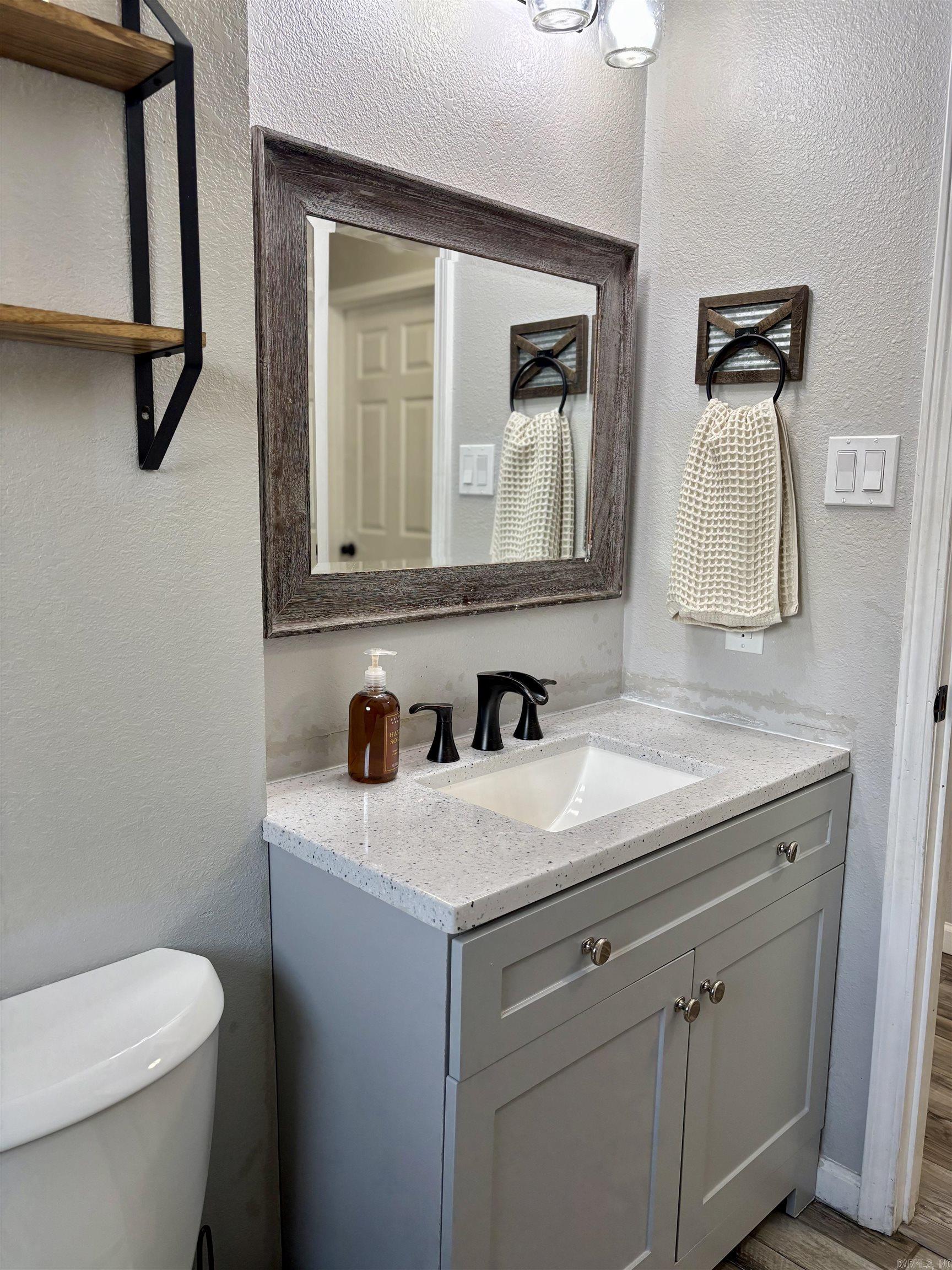 110 Oak  Lake City, AR