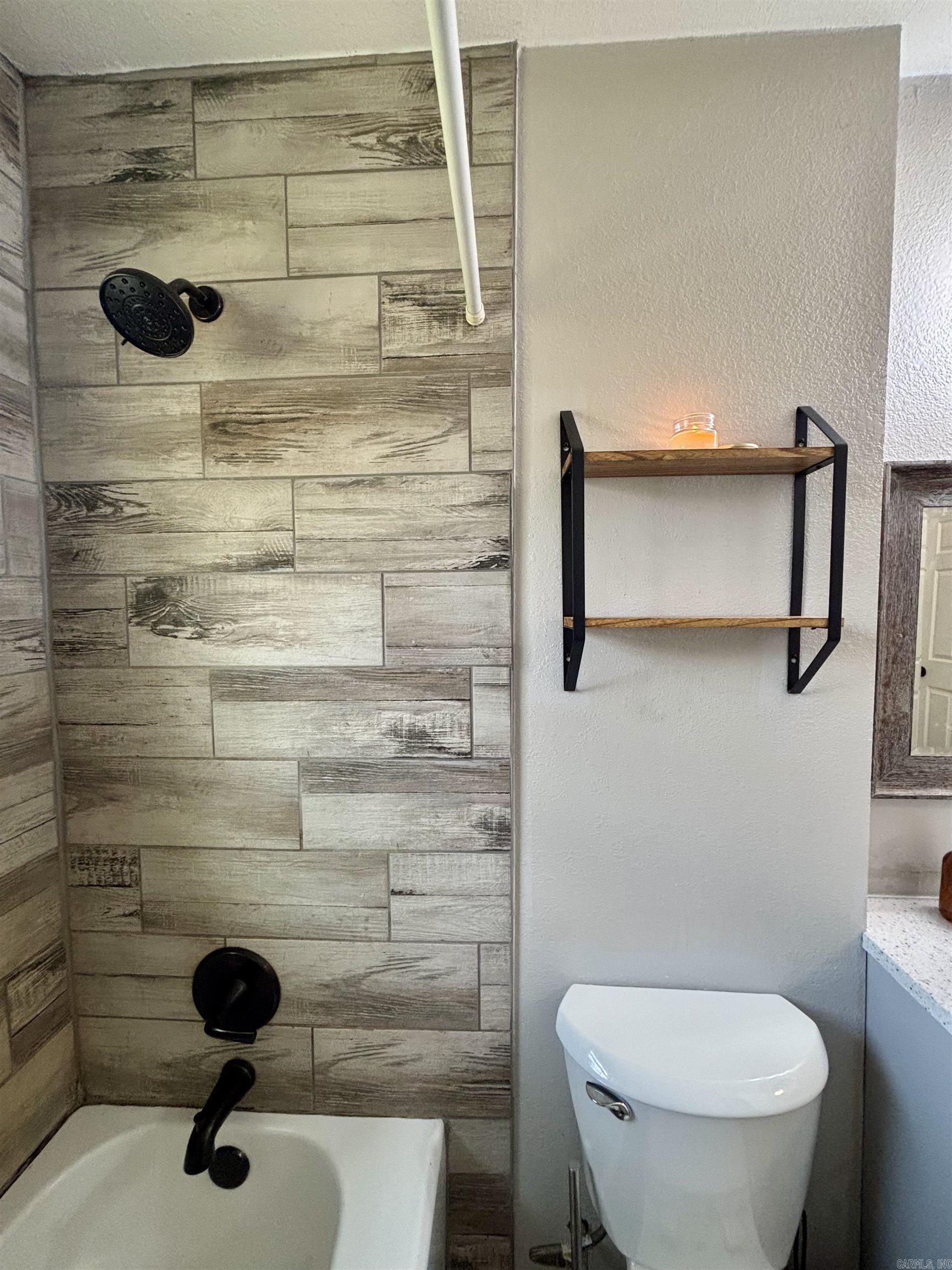 110 Oak  Lake City, AR