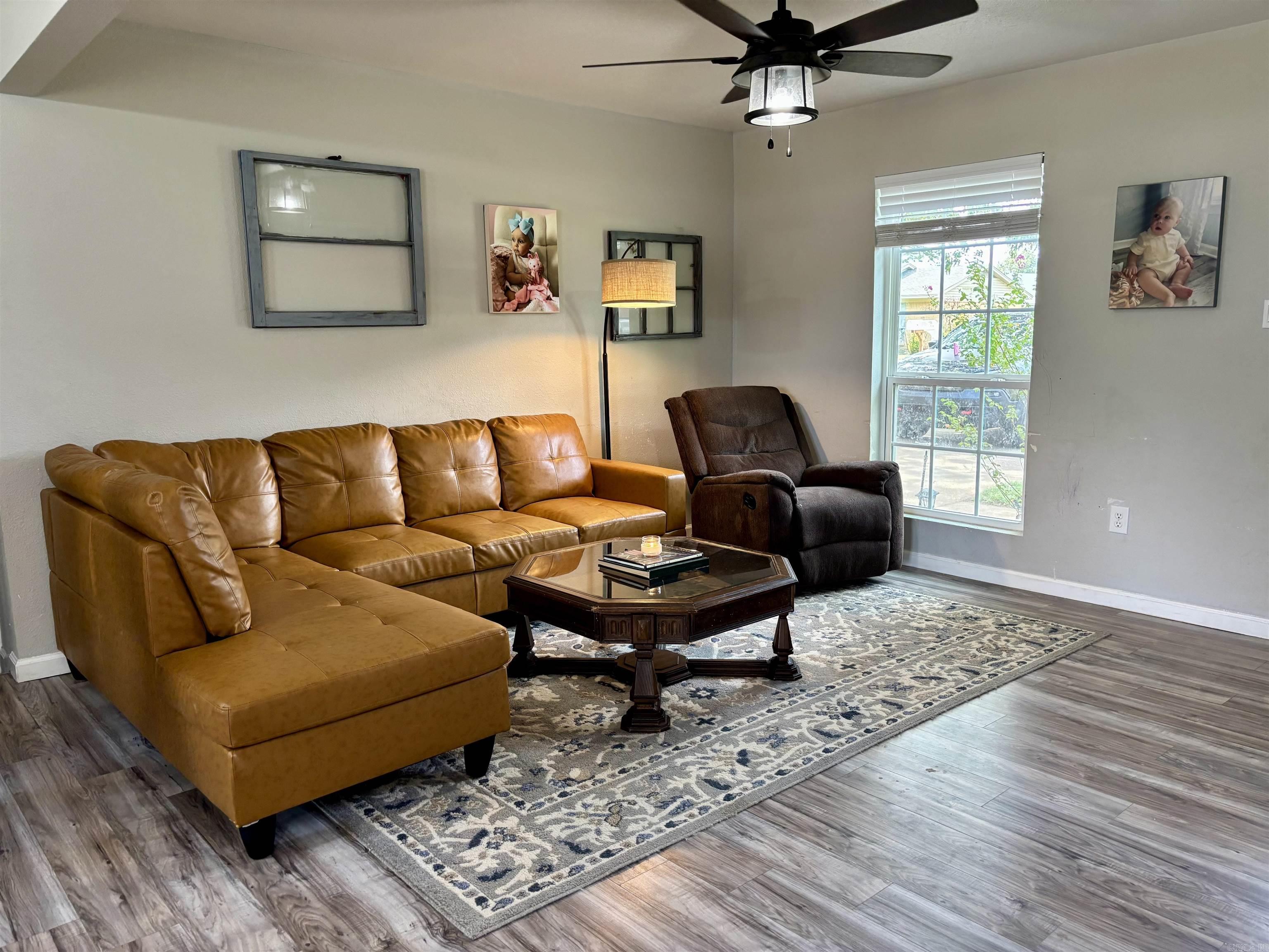 110 Oak  Lake City, AR