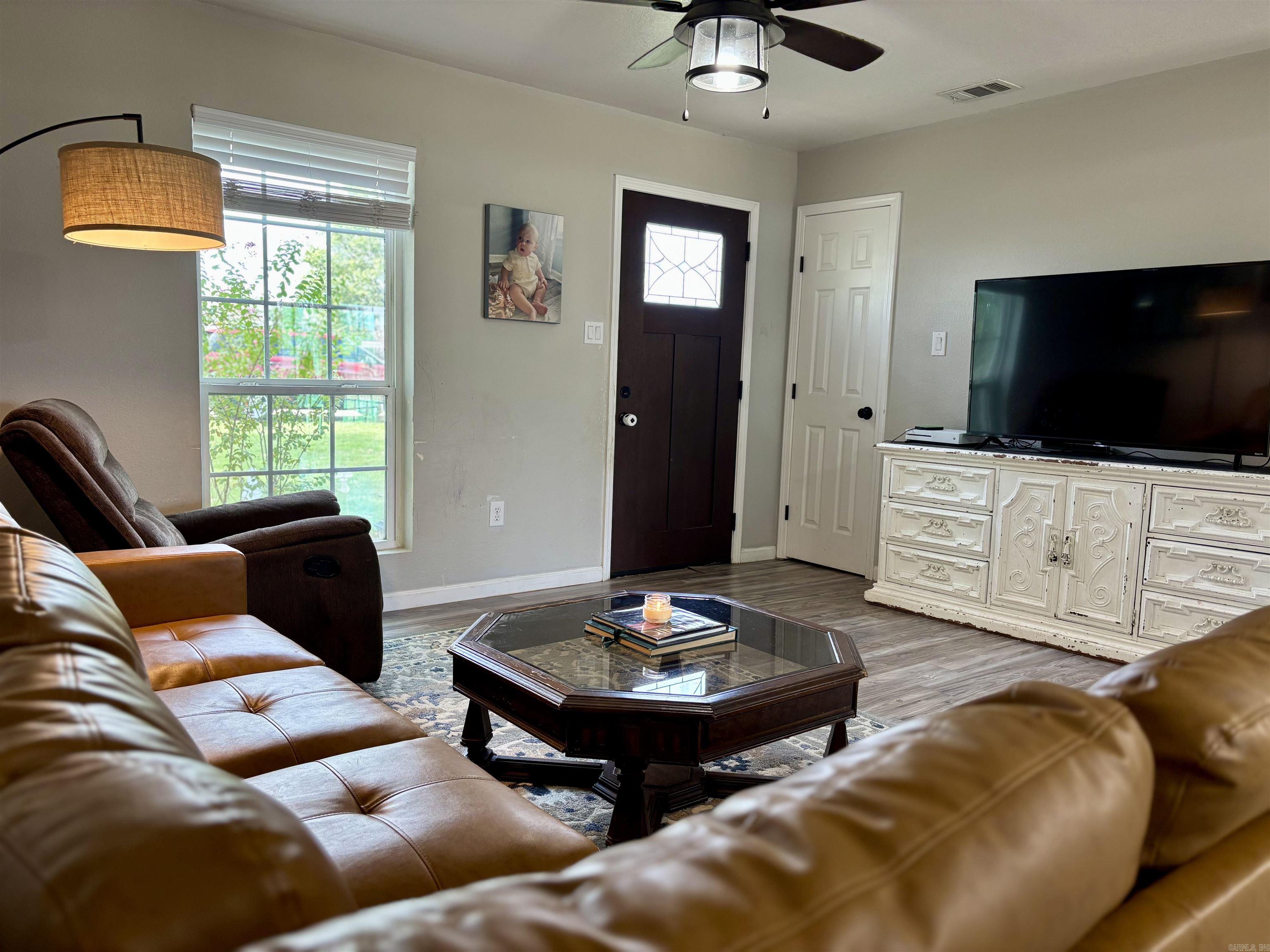 110 Oak  Lake City, AR