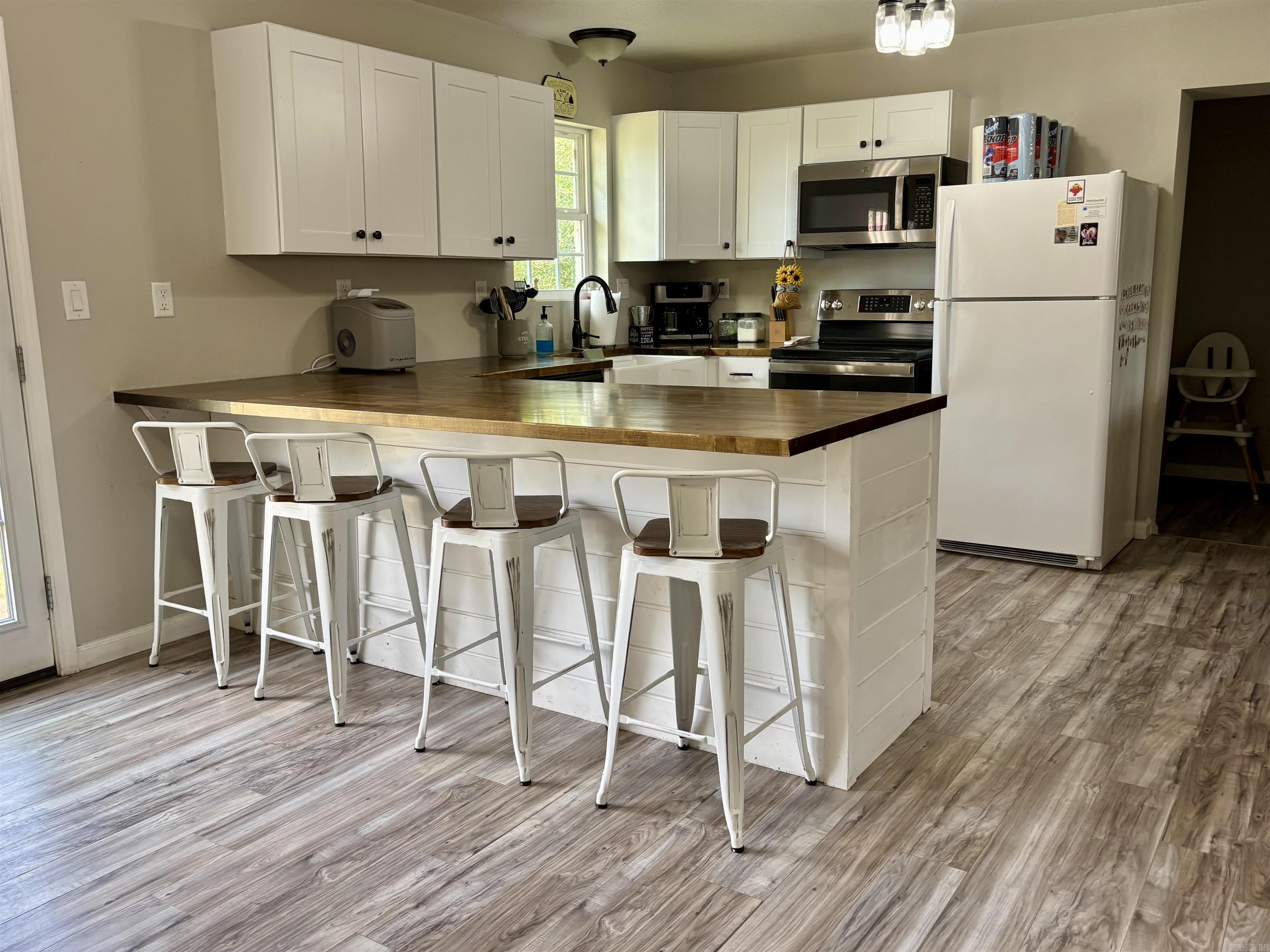 110 Oak  Lake City, AR