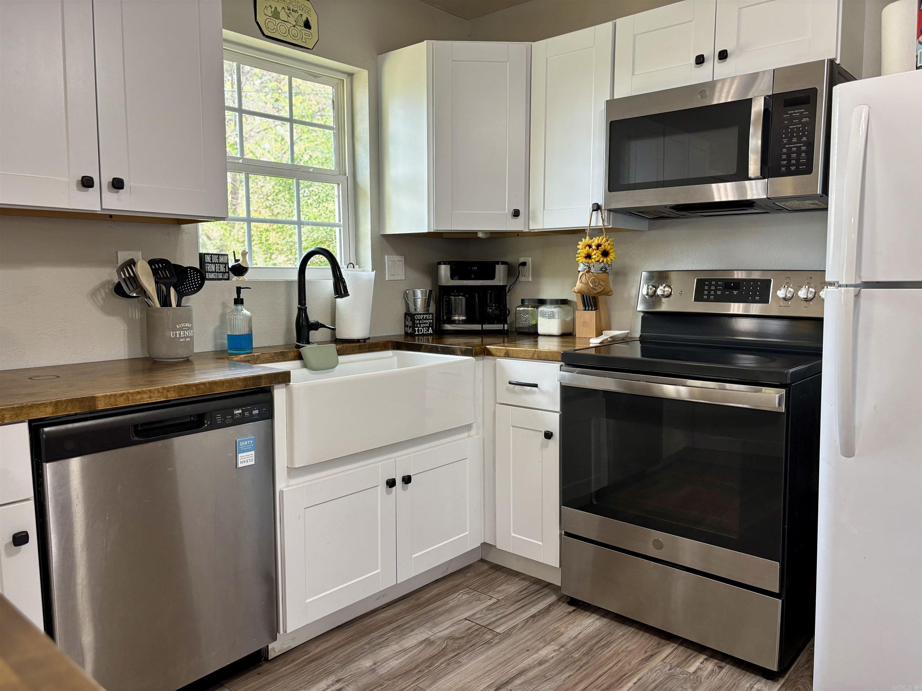 110 Oak  Lake City, AR