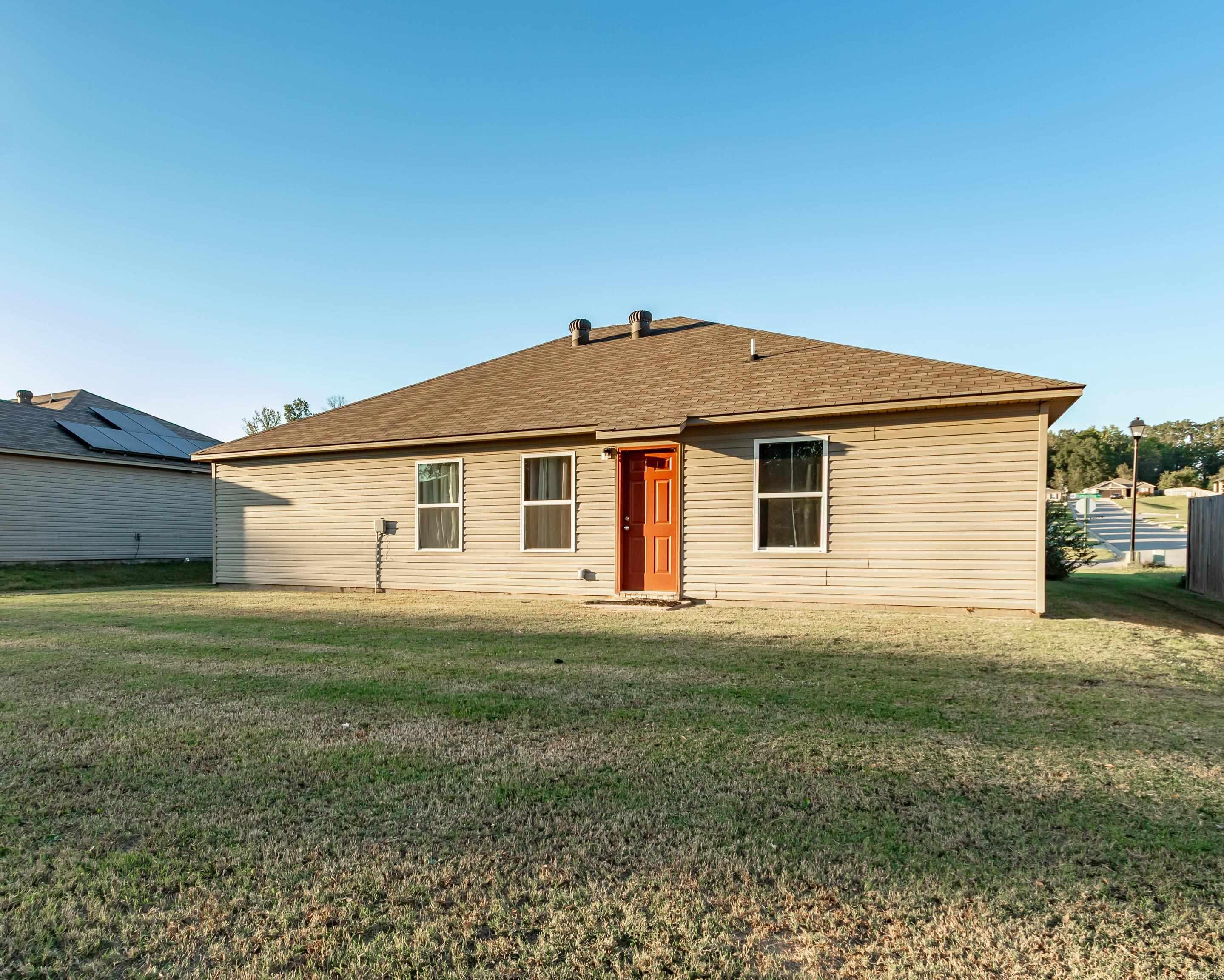 17 Diamanitina  Little Rock, AR