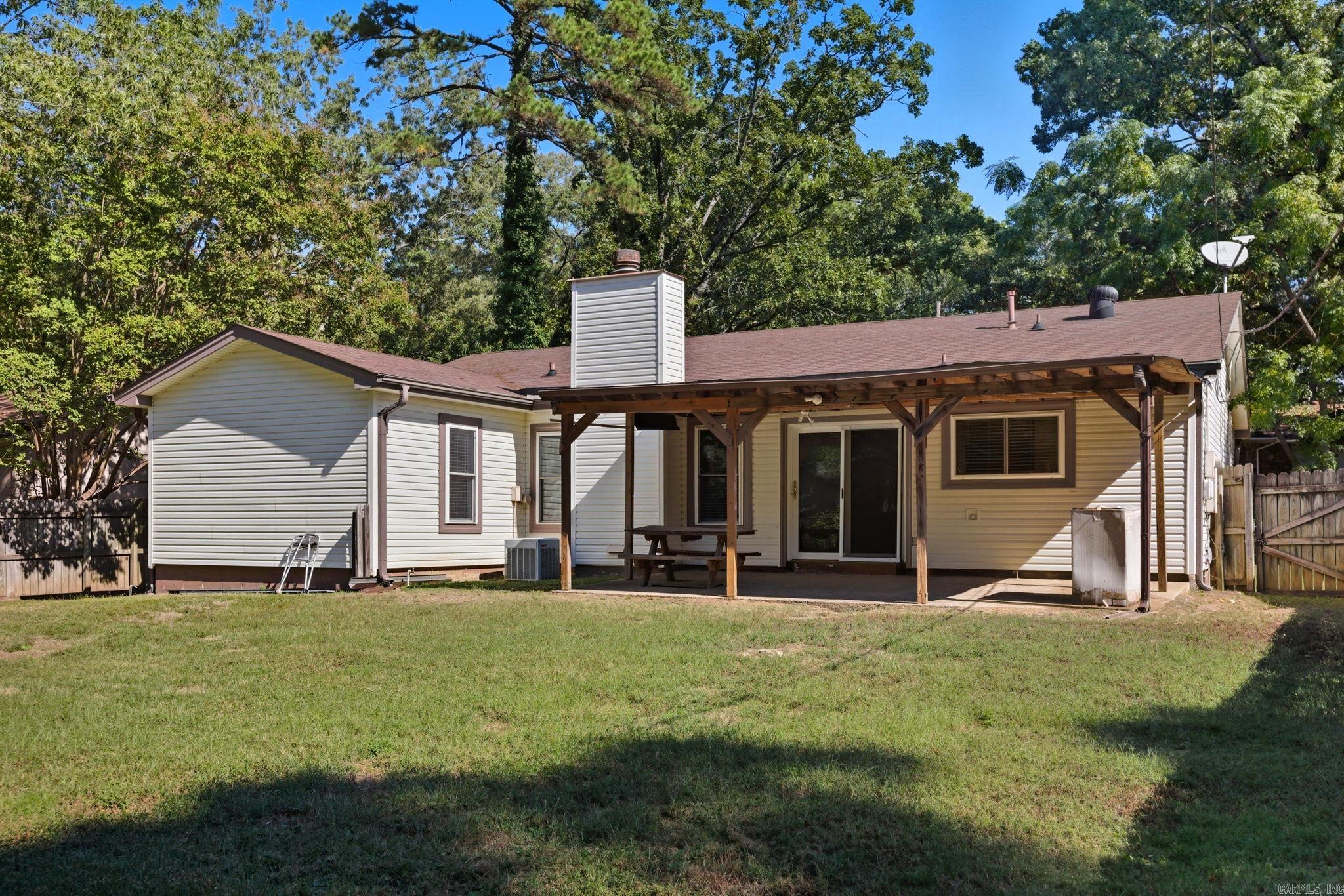 12621 Valleywood Dr  Little Rock, AR