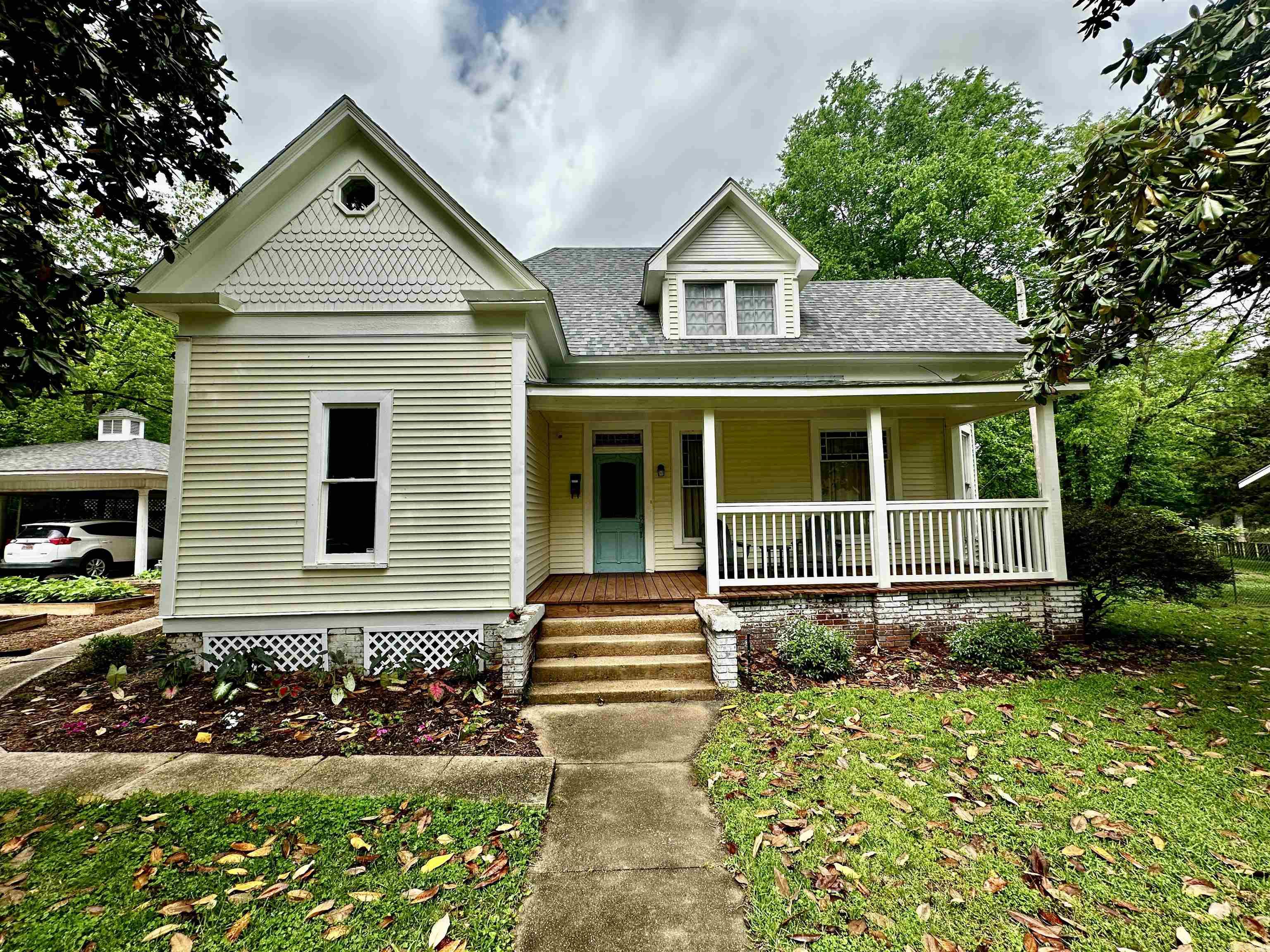 524 S Gabbert  Monticello, AR