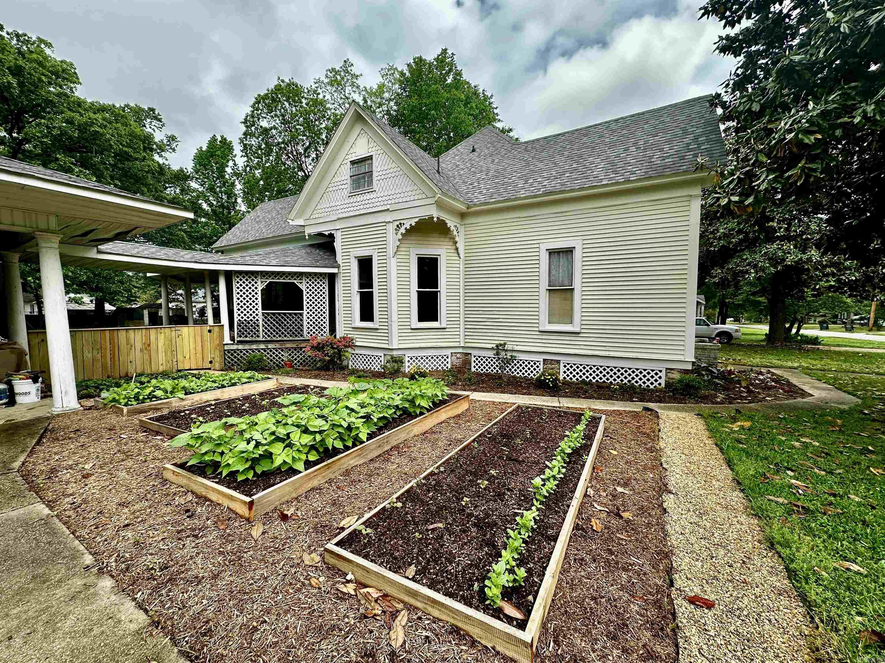 524 S Gabbert  Monticello, AR