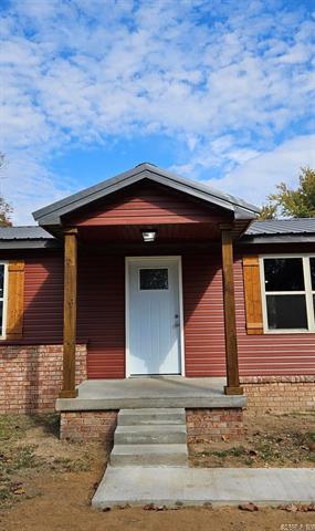 1004  Maddox St  Corning, AR