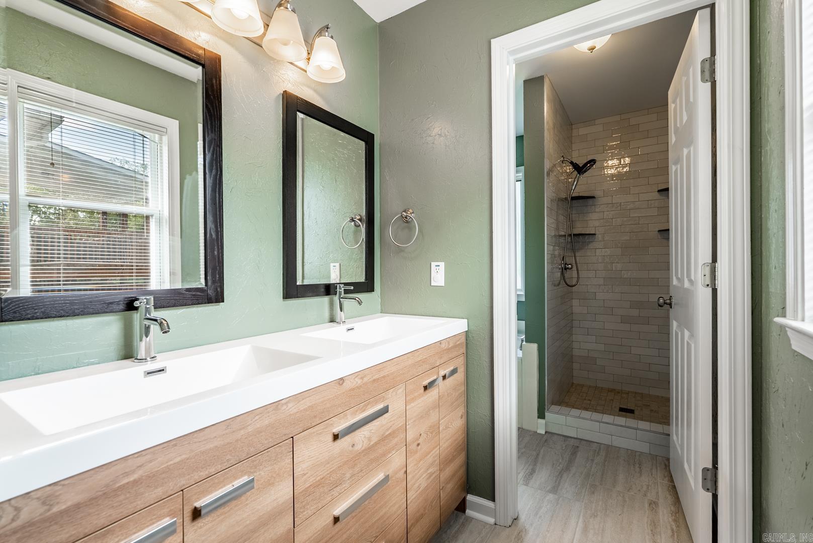 49 Emerald  Maumelle, AR