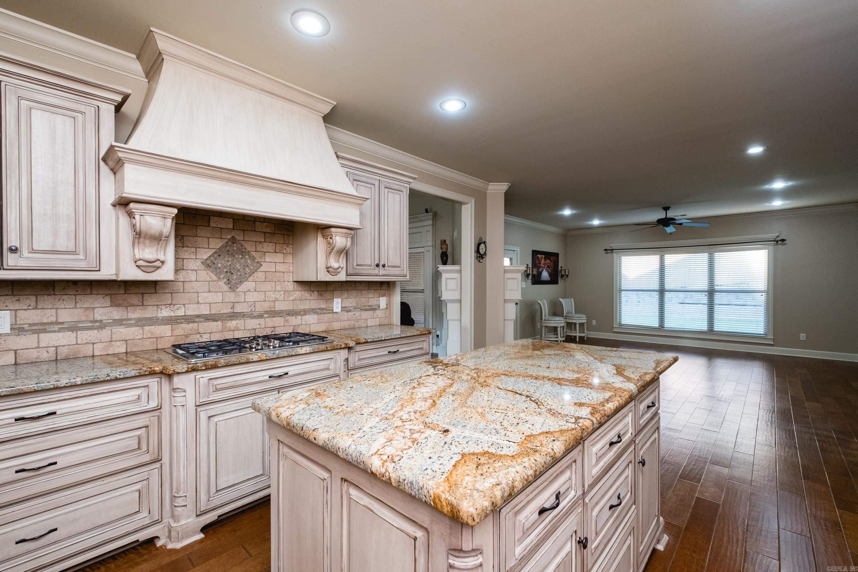 14 Longwell  Little Rock, AR