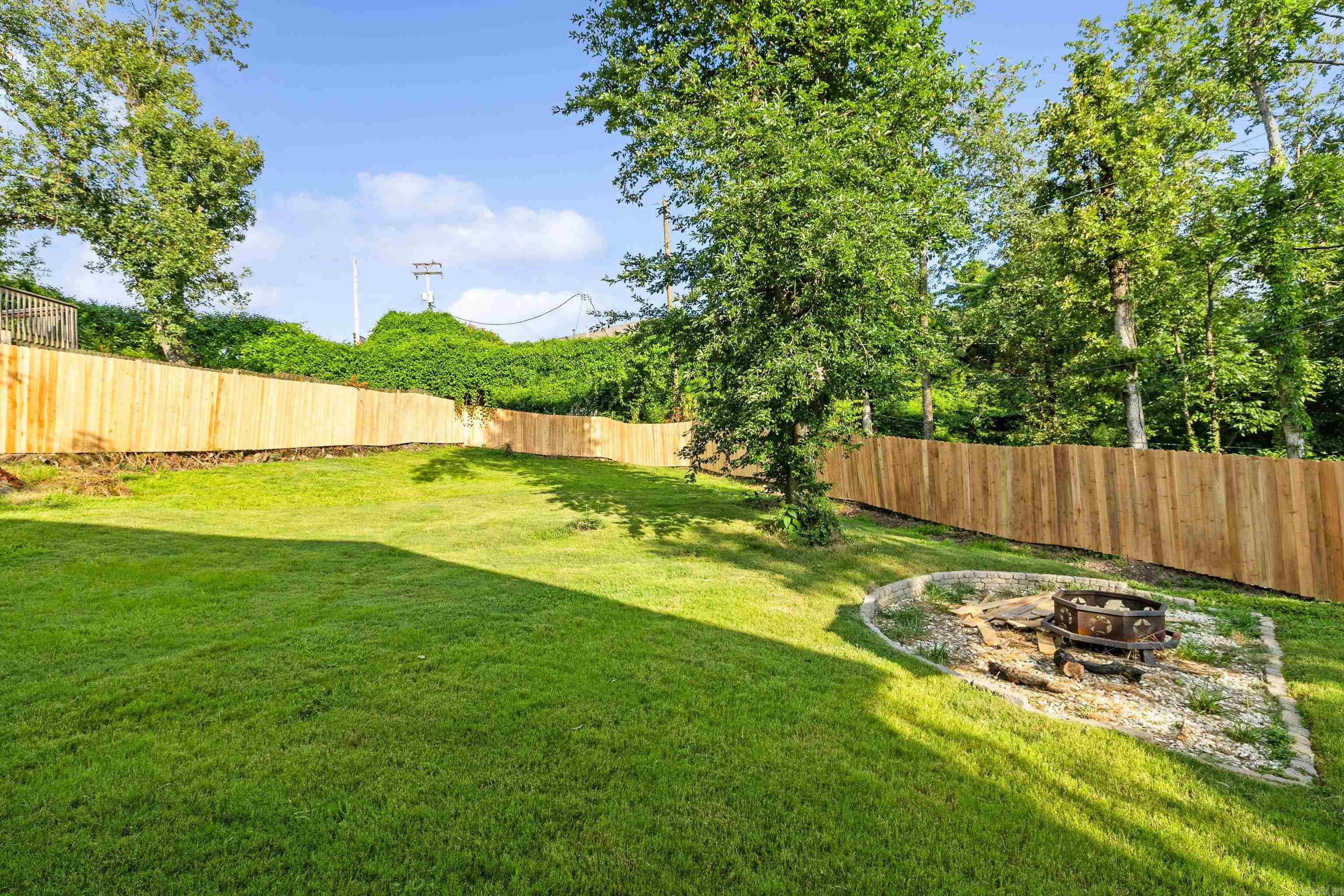 6 White Oak  Little Rock, AR