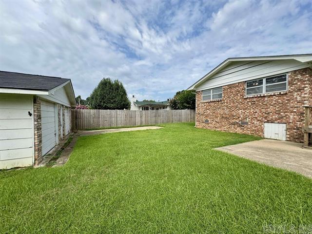 2204 E Lee Ave  Sherwood, AR