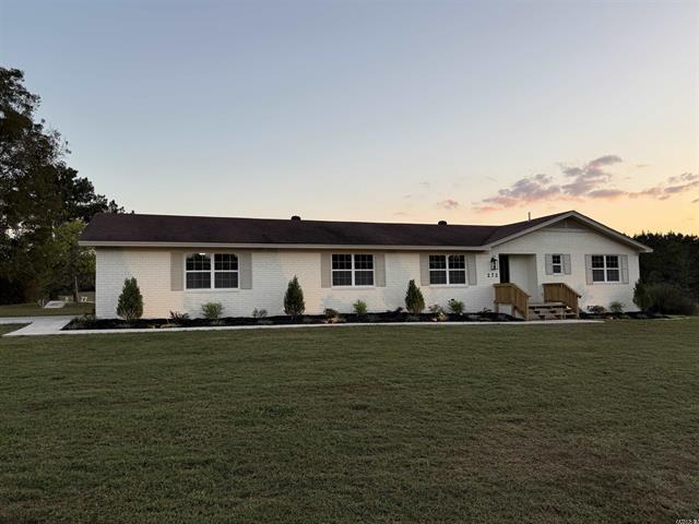 272  Hwy. 31  Romance, AR