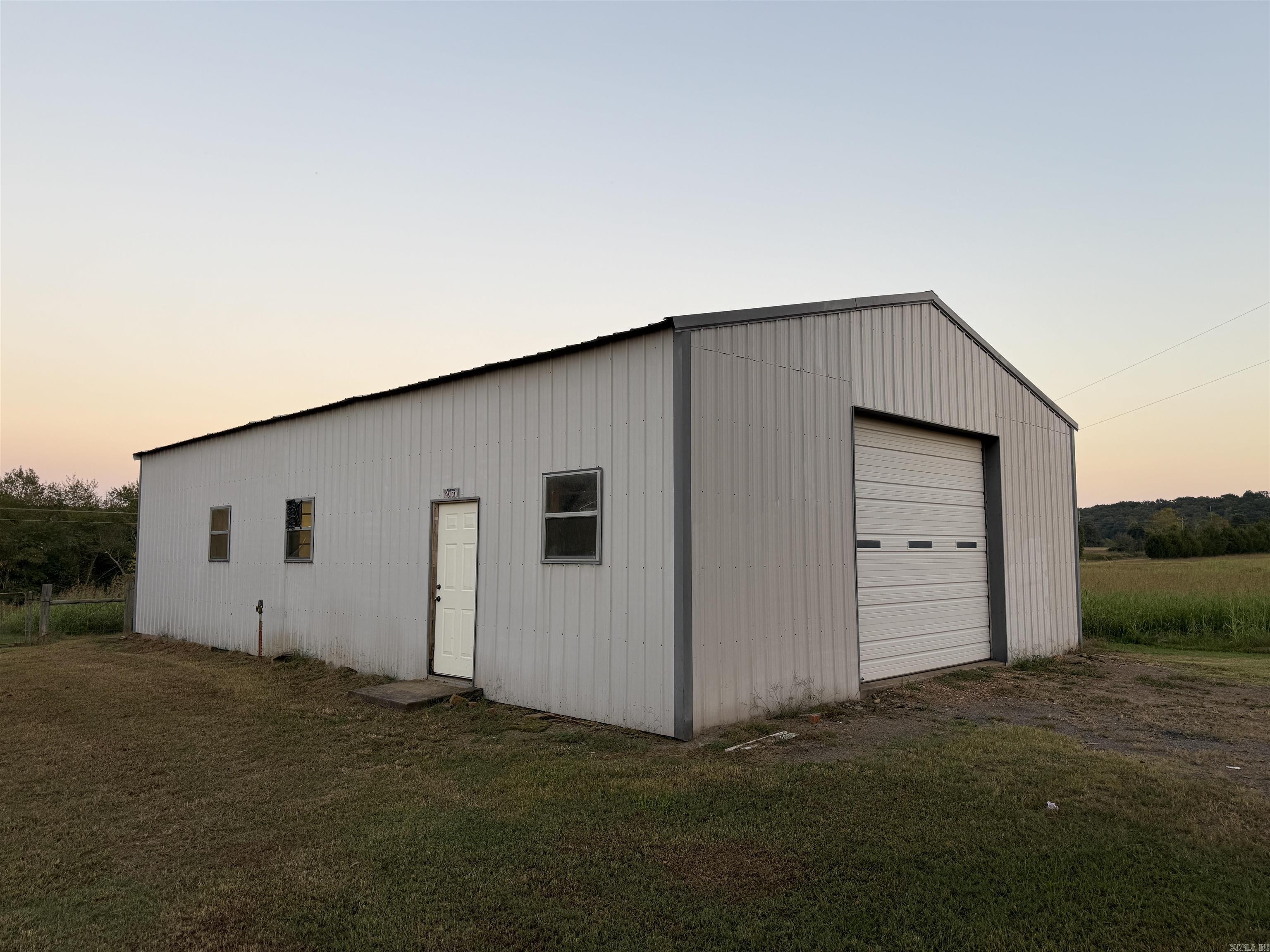 272 Hwy. 31  Romance, AR