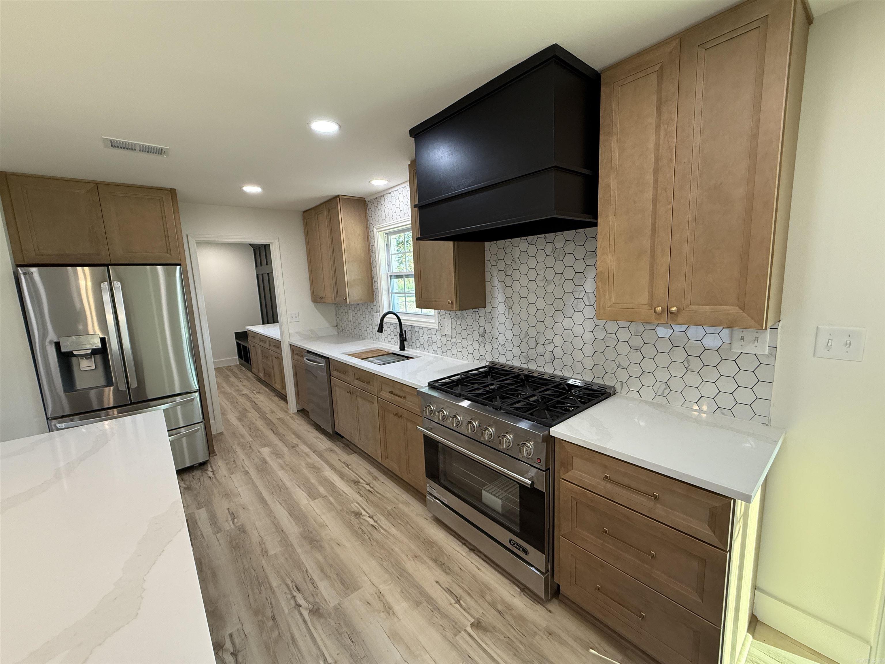 272 Hwy. 31  Romance, AR