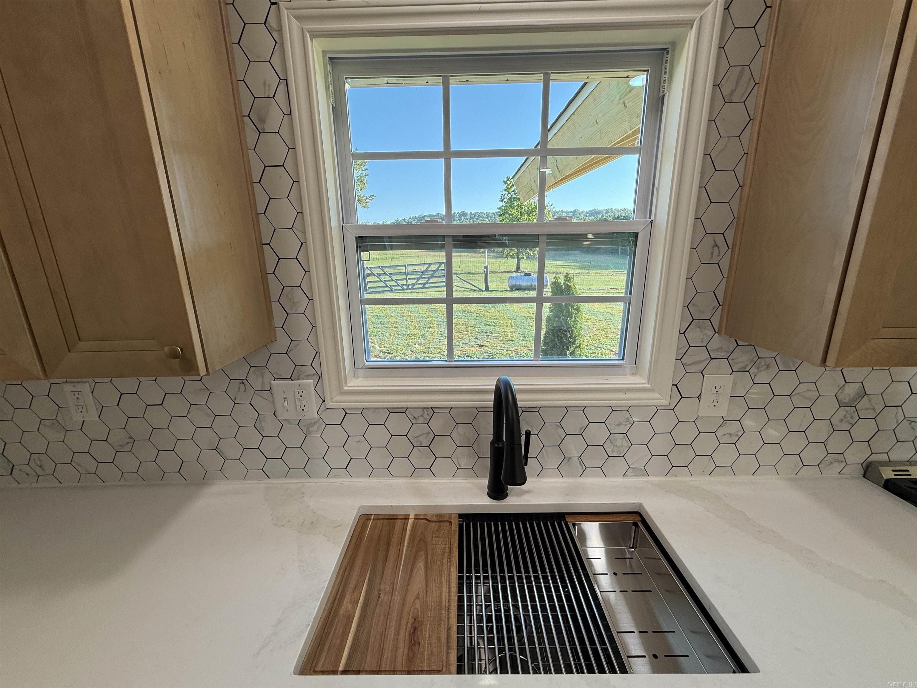 272 Hwy. 31  Romance, AR